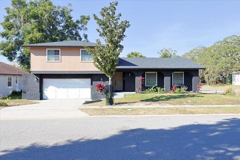 Photo of 2244 Menomonee Court, Orlando, FL 32818 (MLS # O6365879)