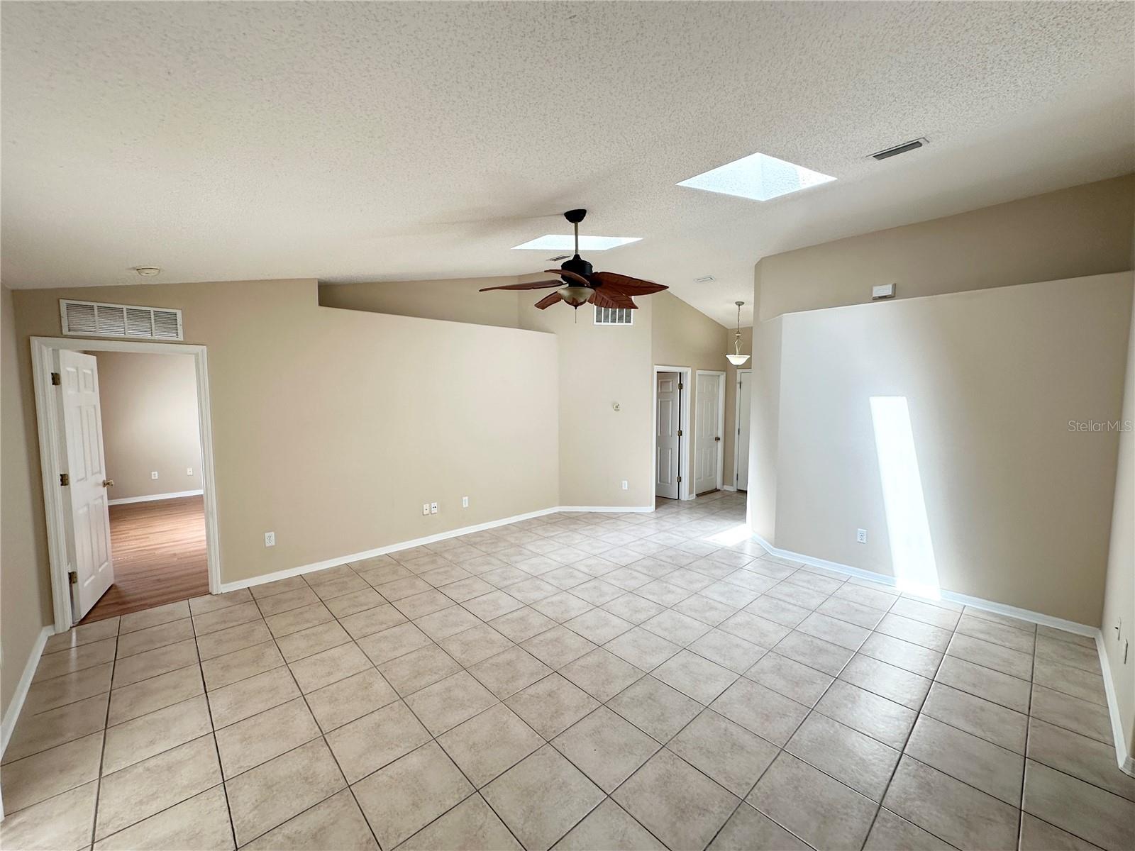 PINE GROVE - Residential