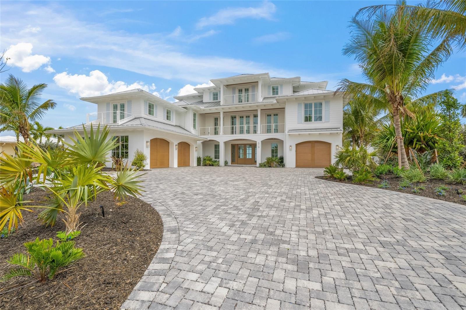 619 KEY ROYALE DRIVE