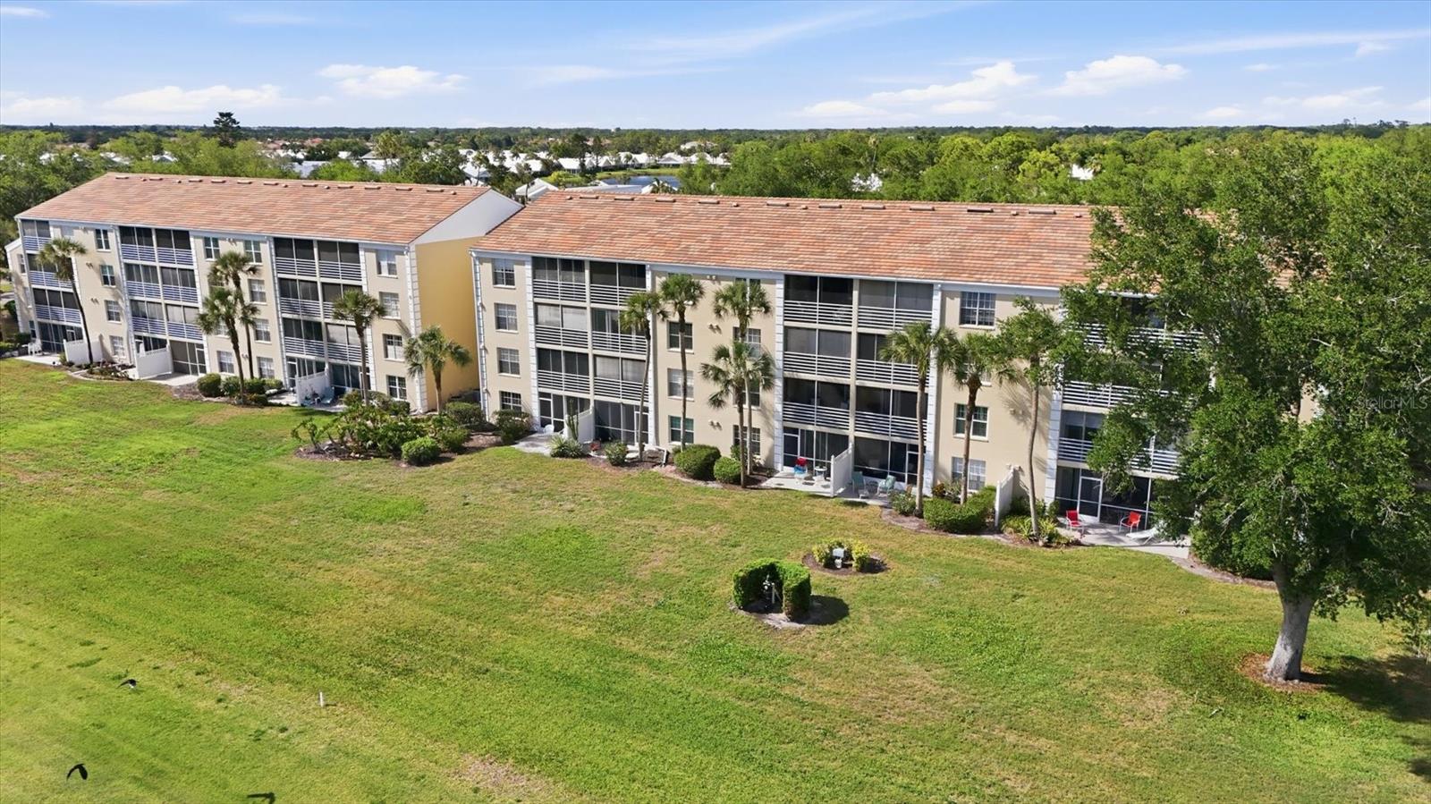 EIGHTH FAIRWAY - Residential