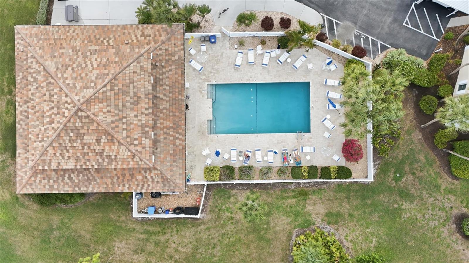 EIGHTH FAIRWAY - Residential