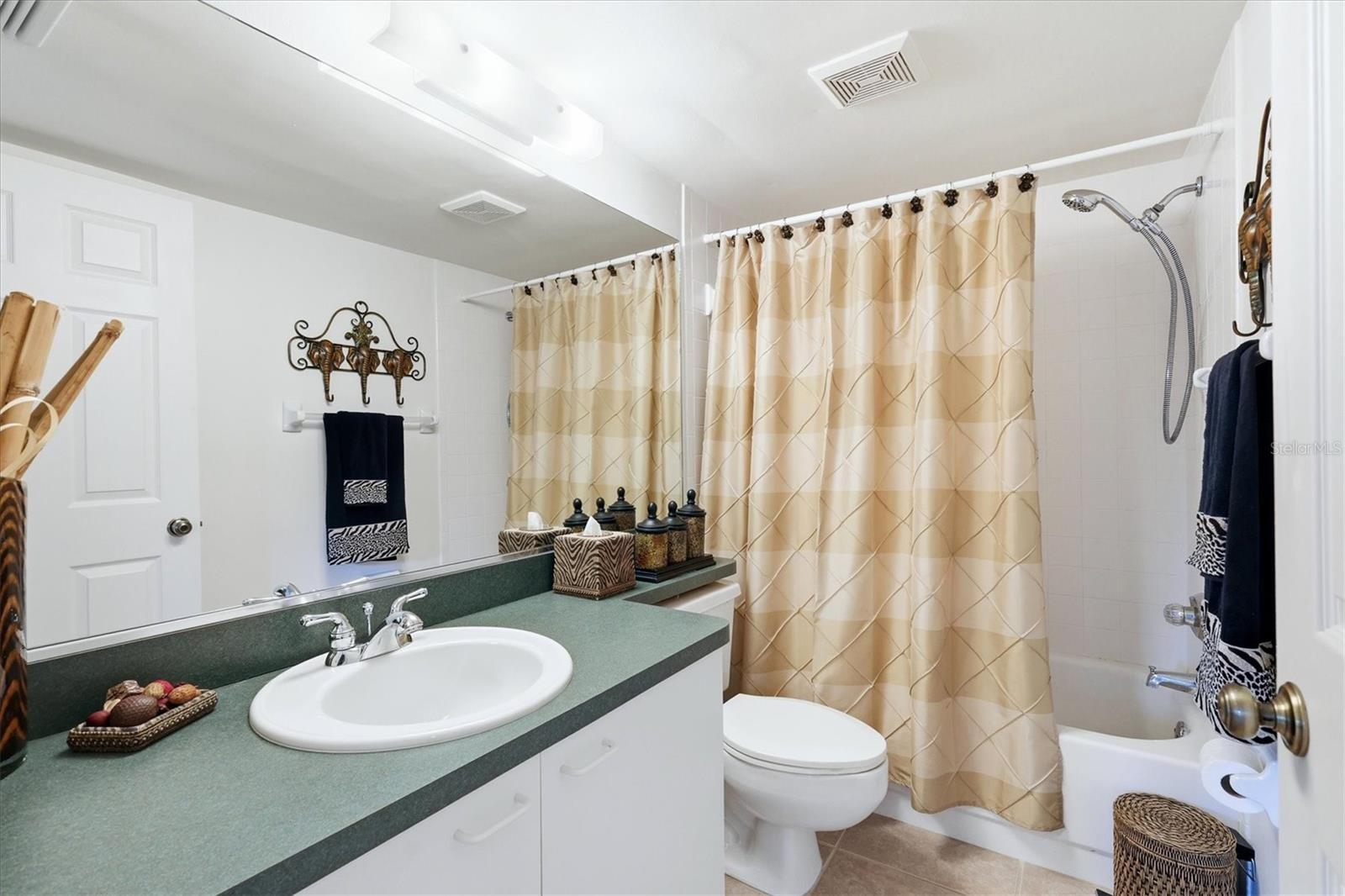 EIGHTH FAIRWAY - Residential