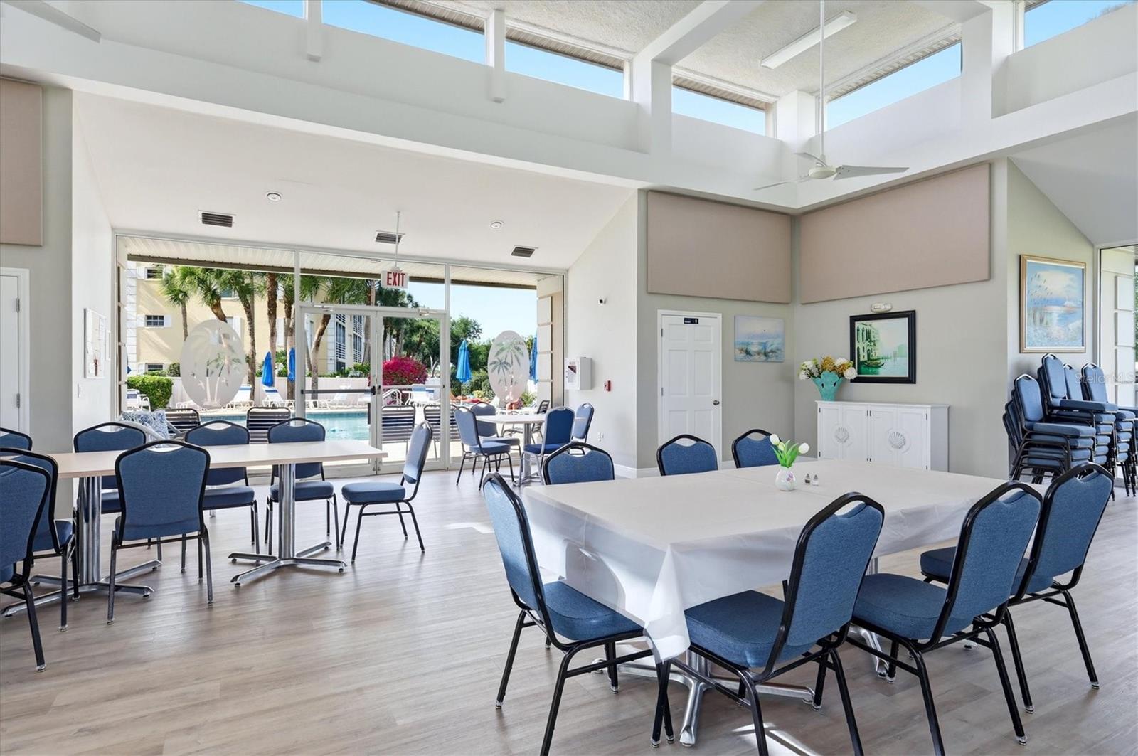 EIGHTH FAIRWAY - Residential