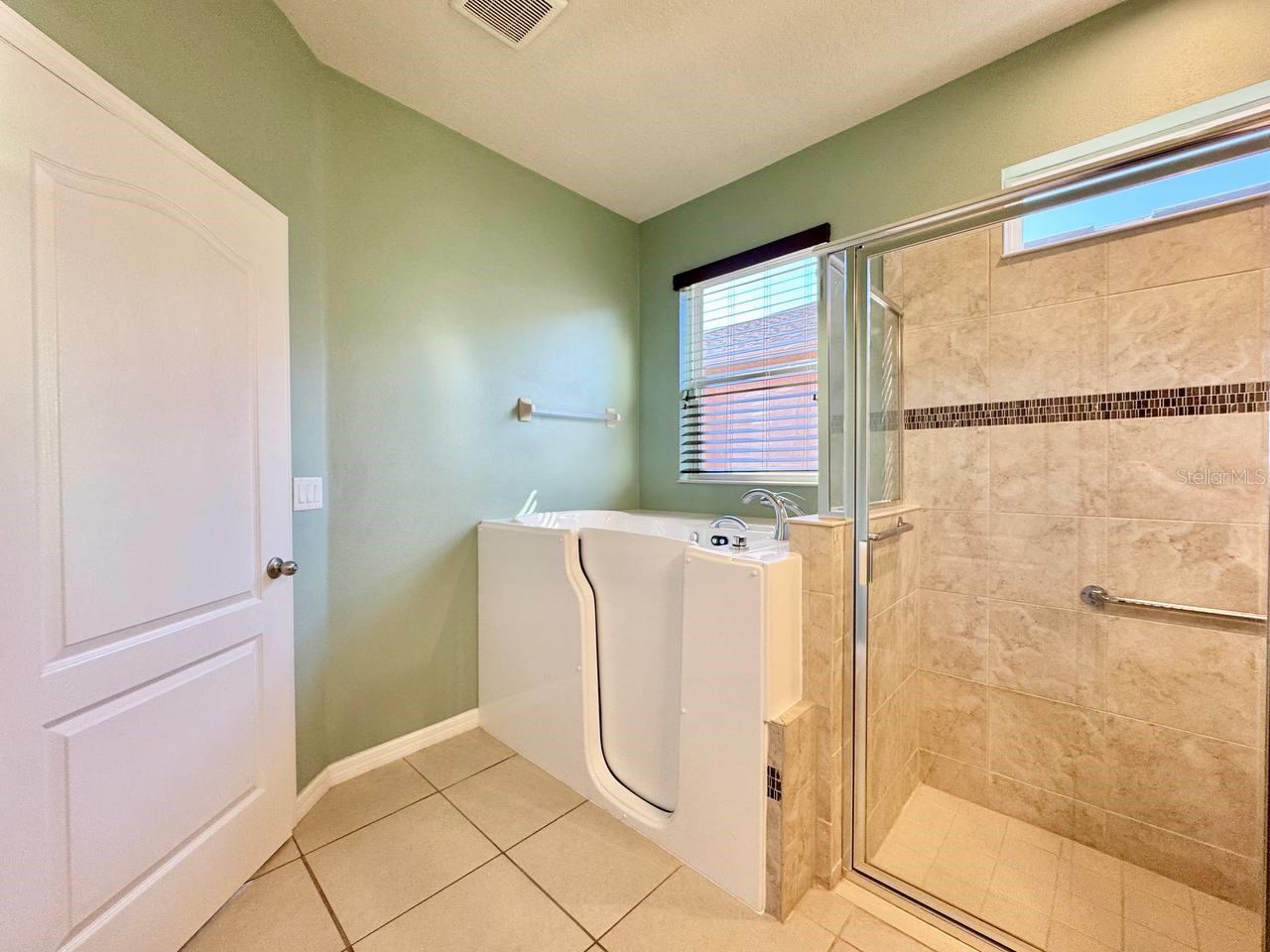 CARLTON LAKES PH 1A 1B-1 AN - Residential Lease