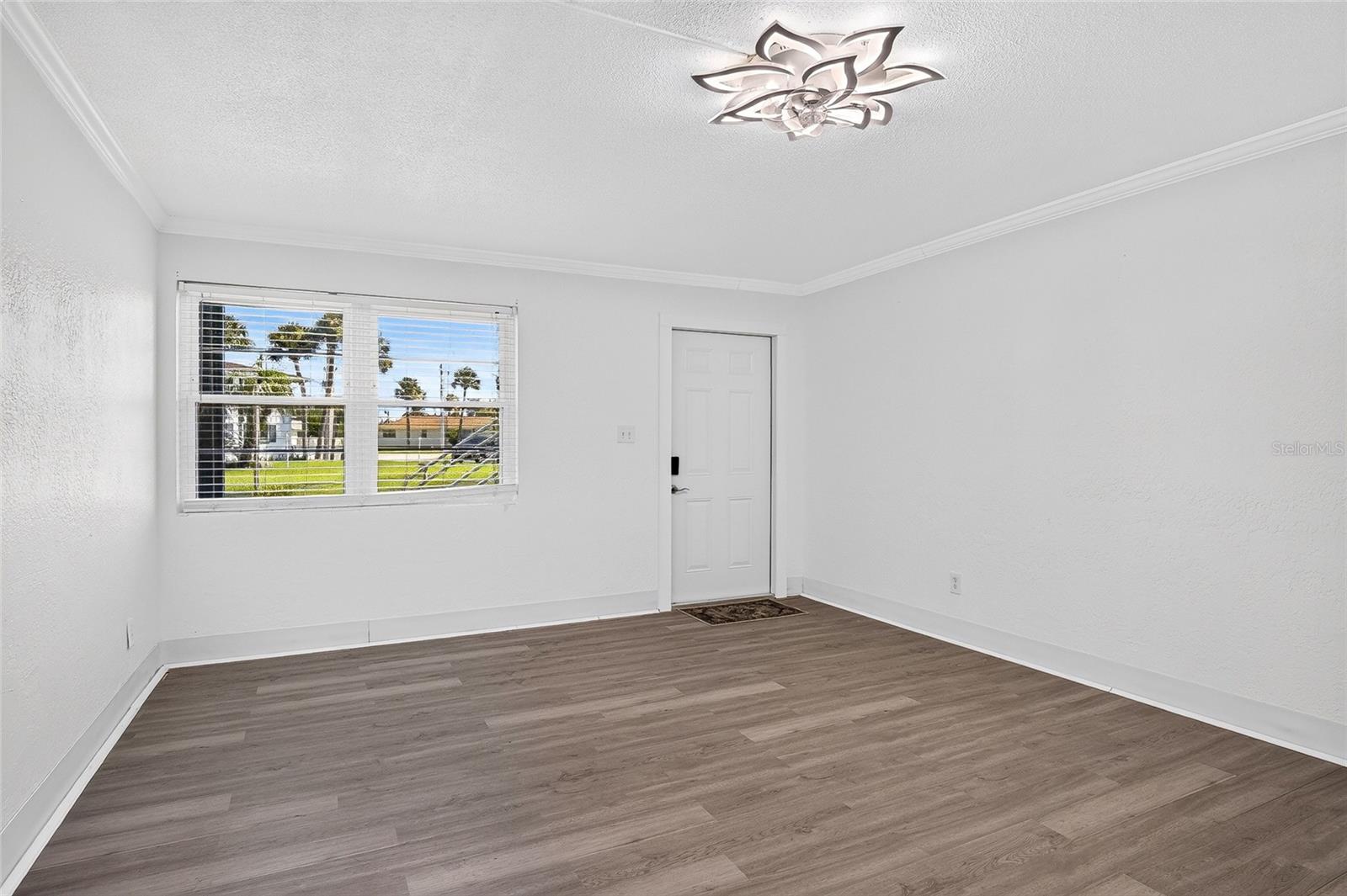 1800 S PALMETTO AVENUE 1090