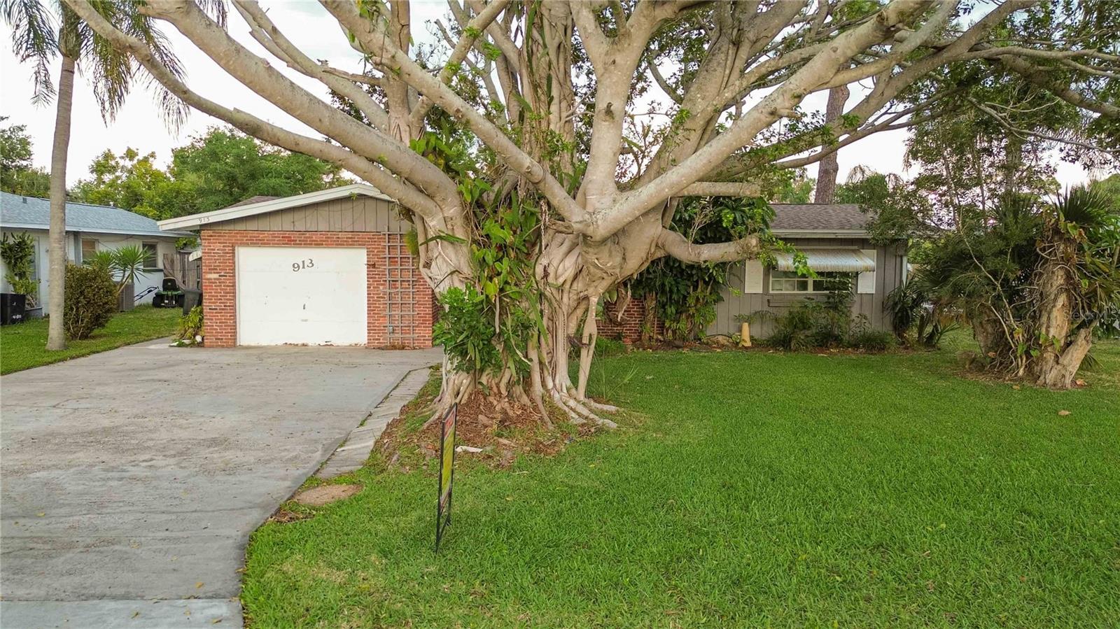 BEACH VILLAGE - Residential