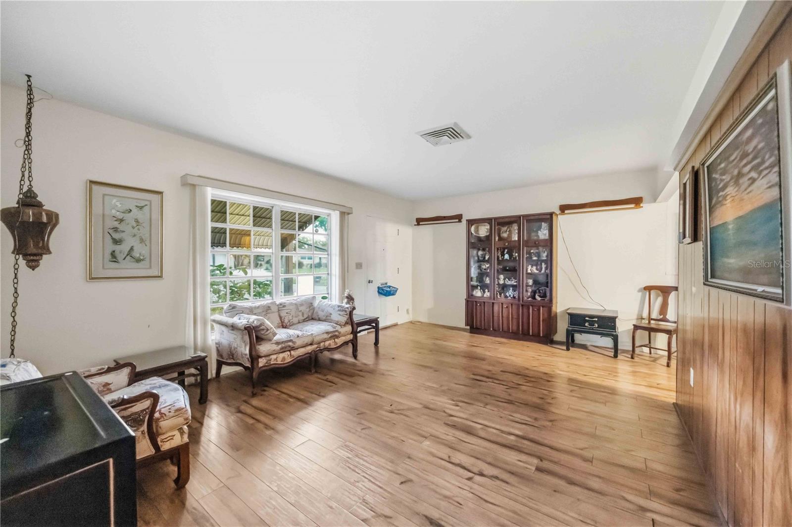 BEACH VILLAGE - Residential