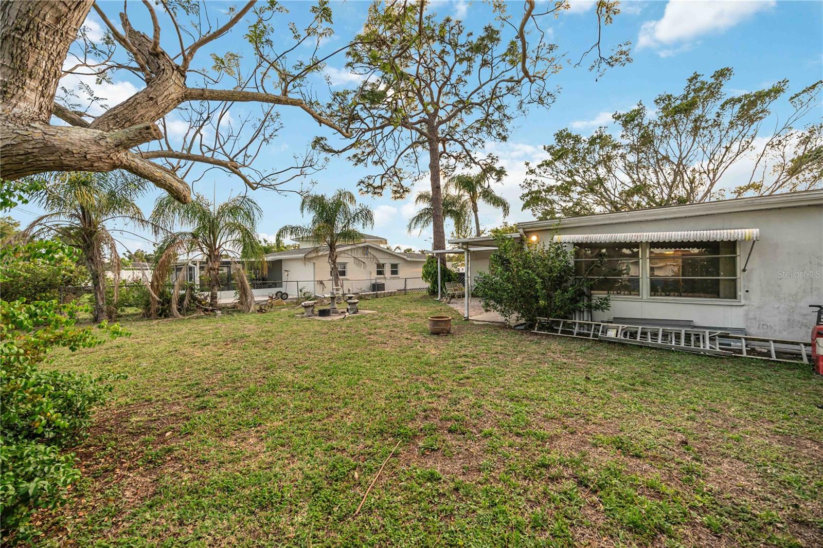 BEACH VILLAGE - Residential