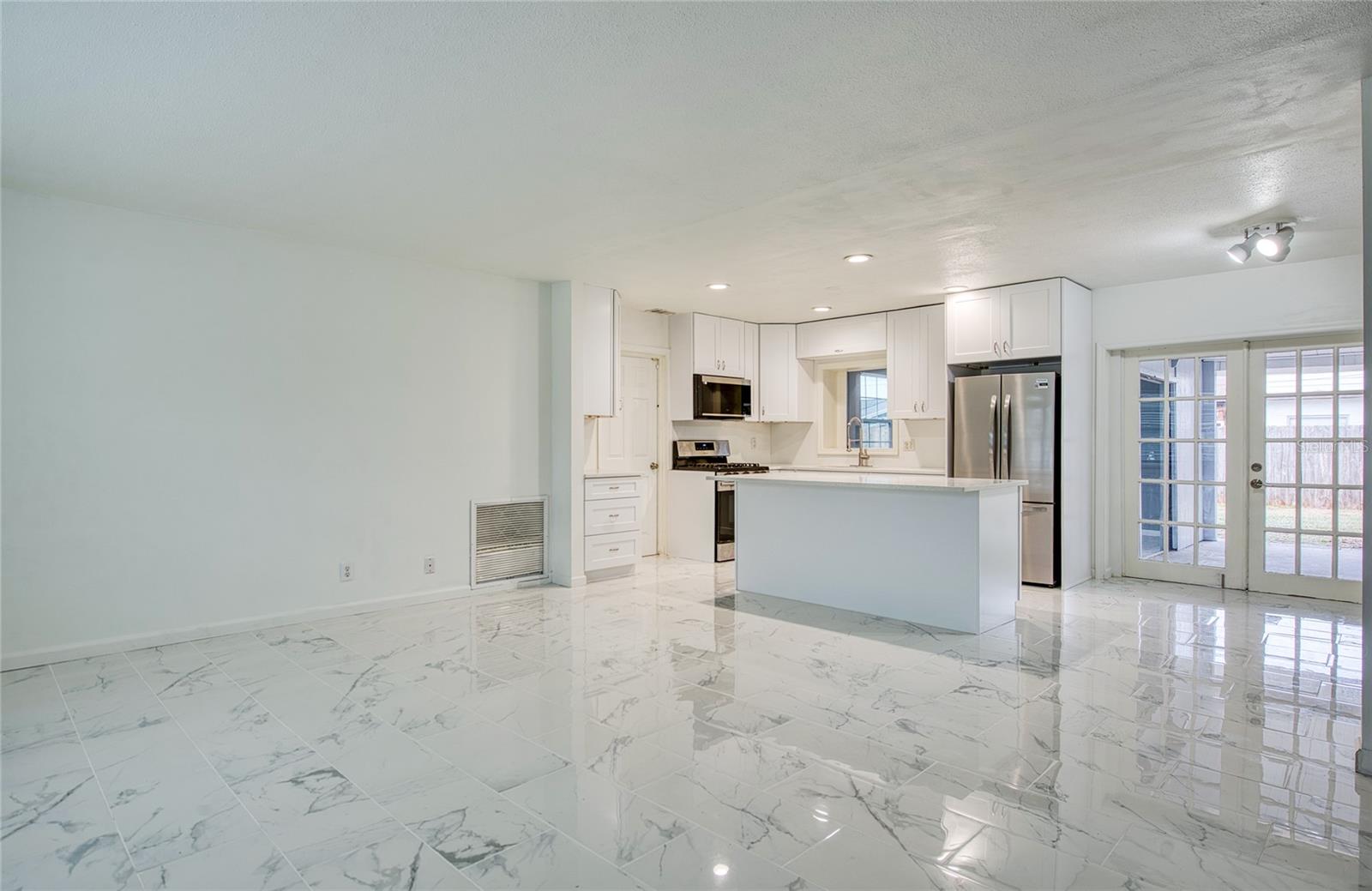 FAIRVIEW ESTATES - Residential