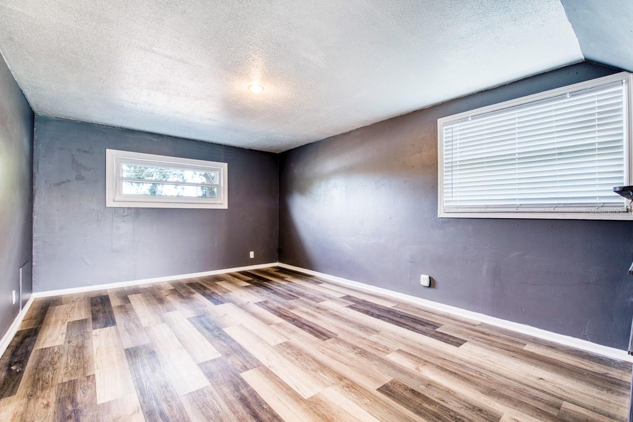 FAIRVIEW ESTATES - Residential