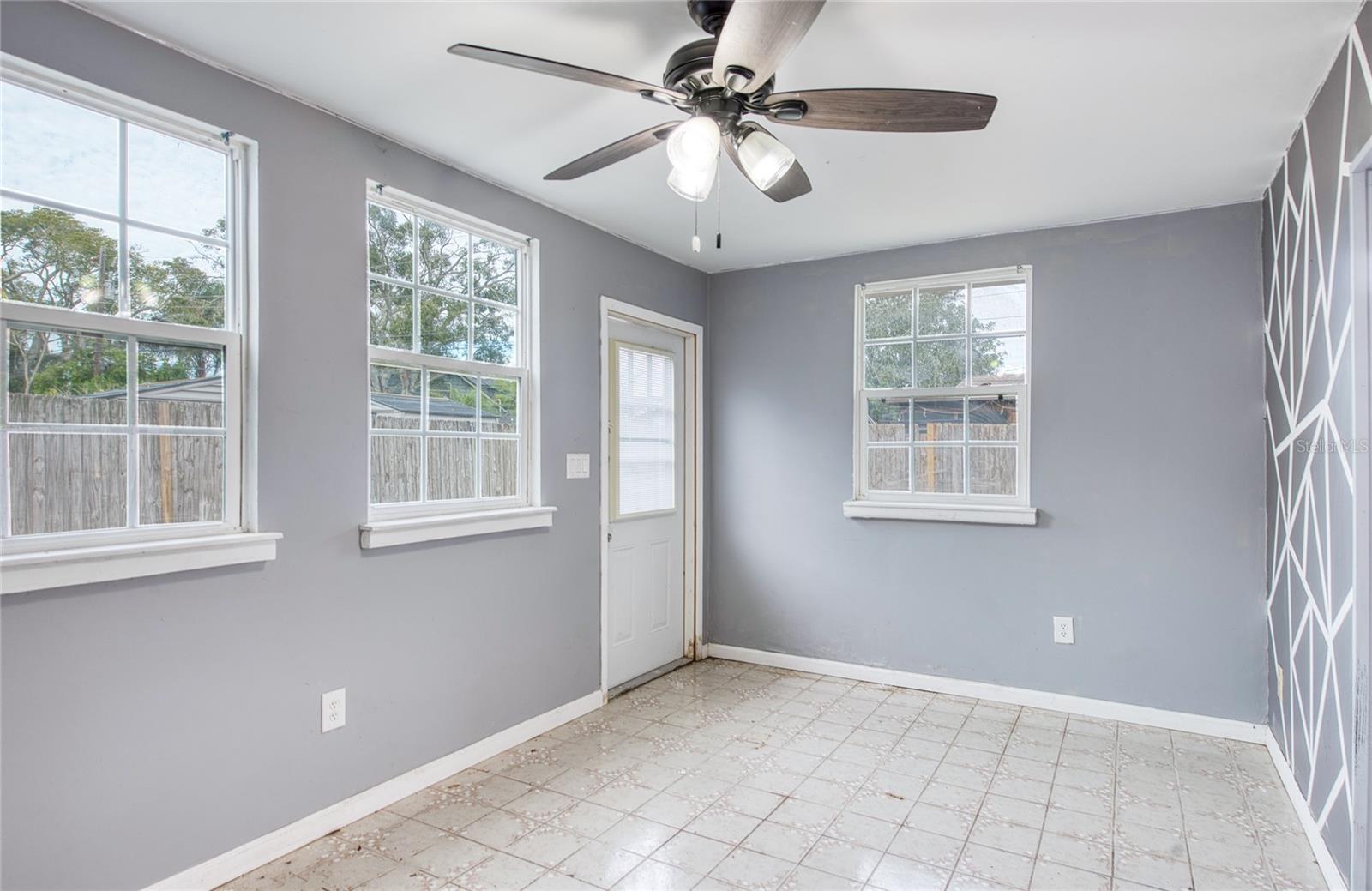 FAIRVIEW ESTATES - Residential