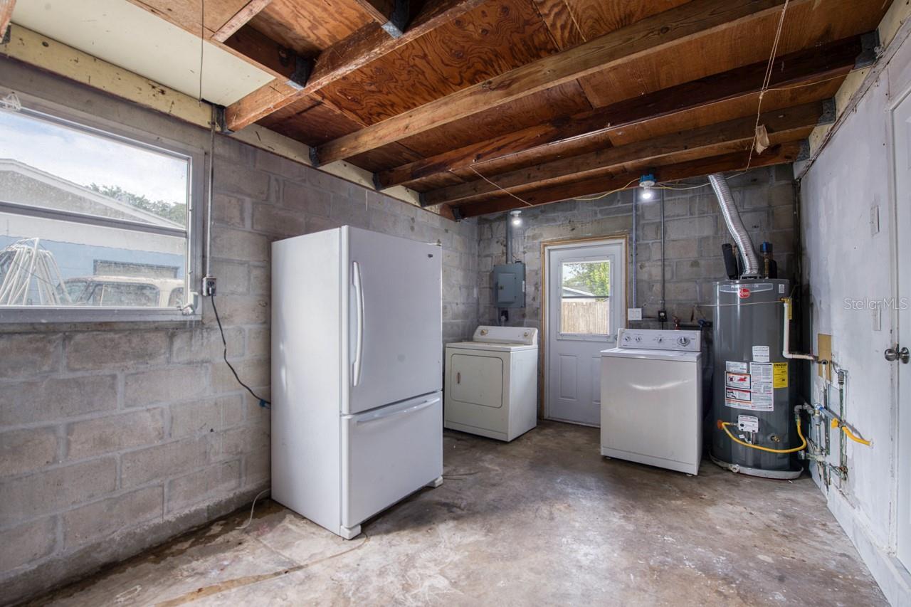 FAIRVIEW ESTATES - Residential