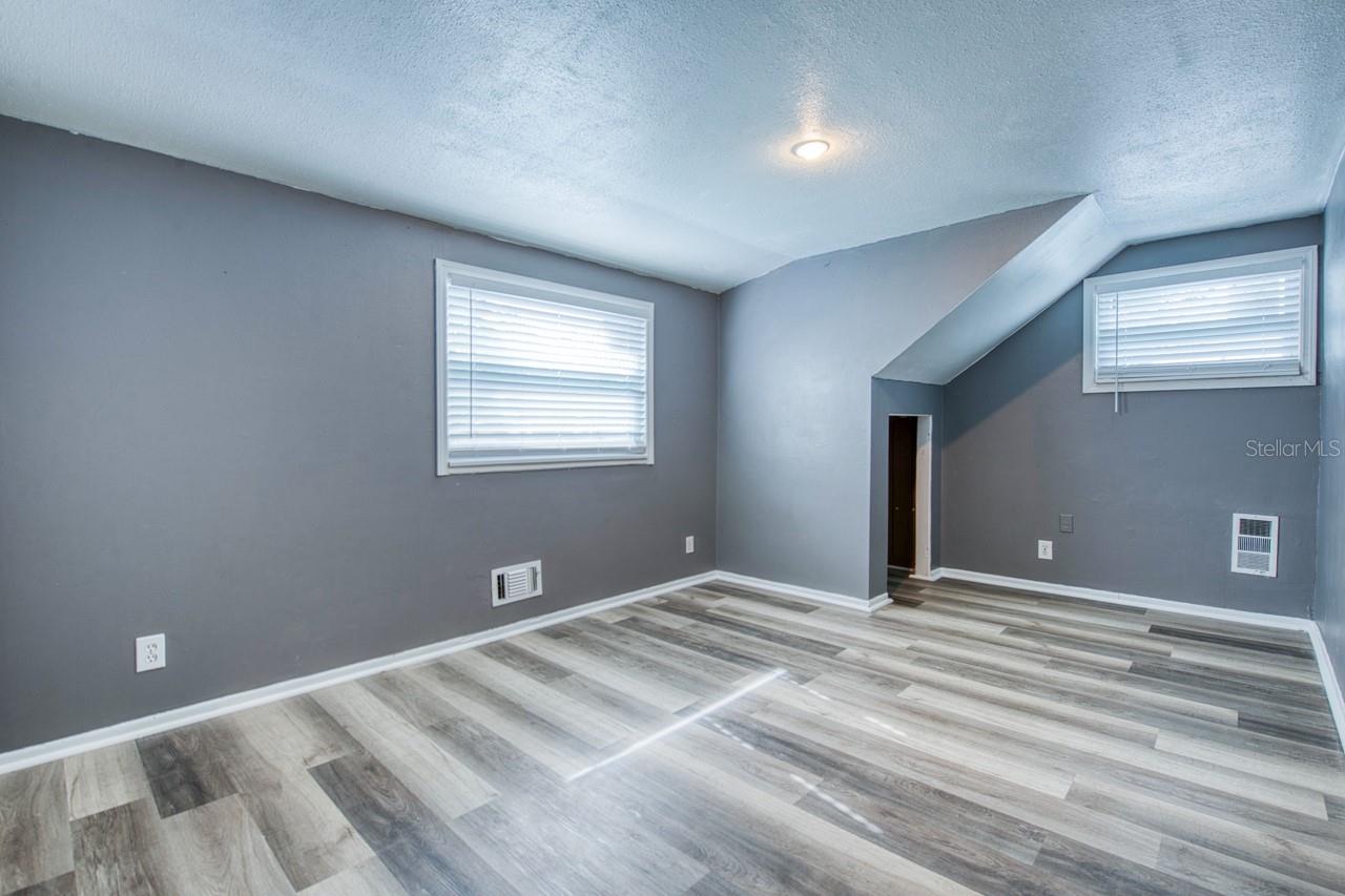 FAIRVIEW ESTATES - Residential