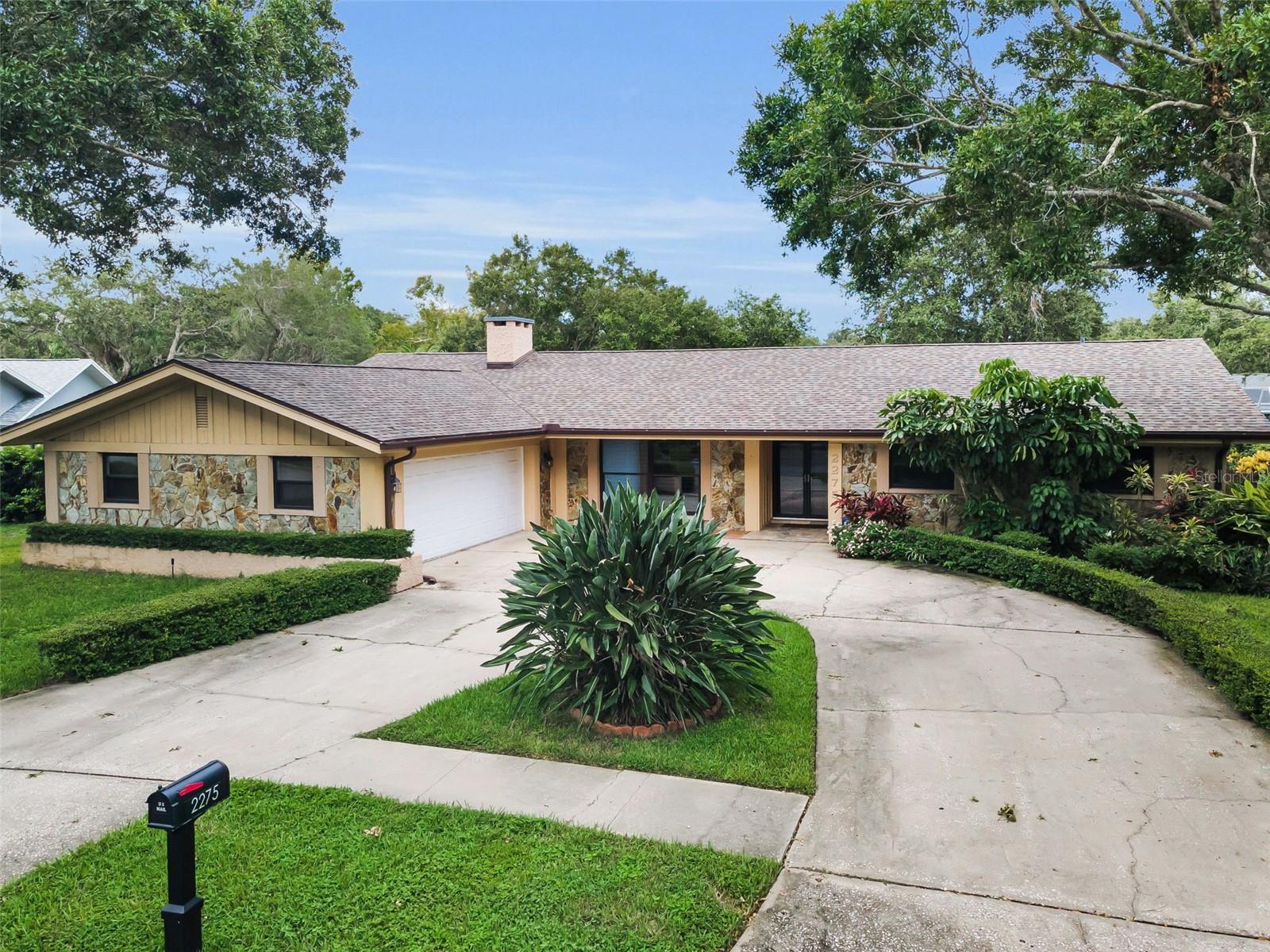 2275 WILLOWBROOK DRIVE