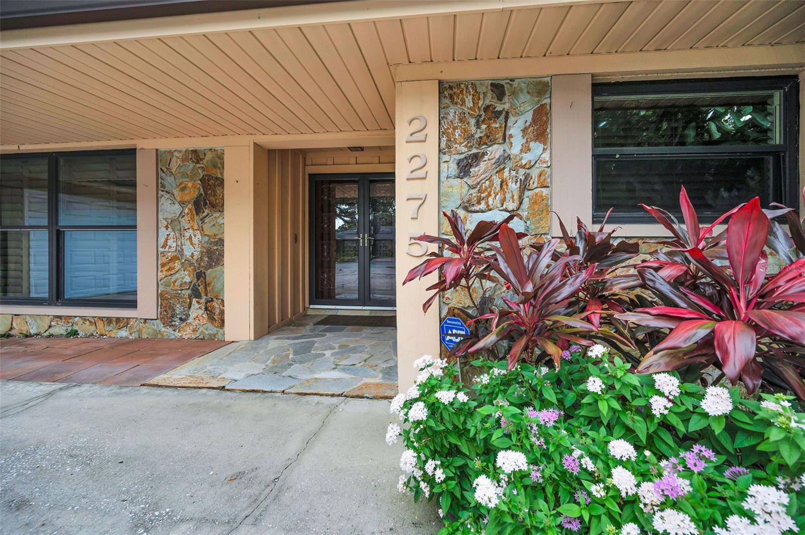 2275 WILLOWBROOK DRIVE