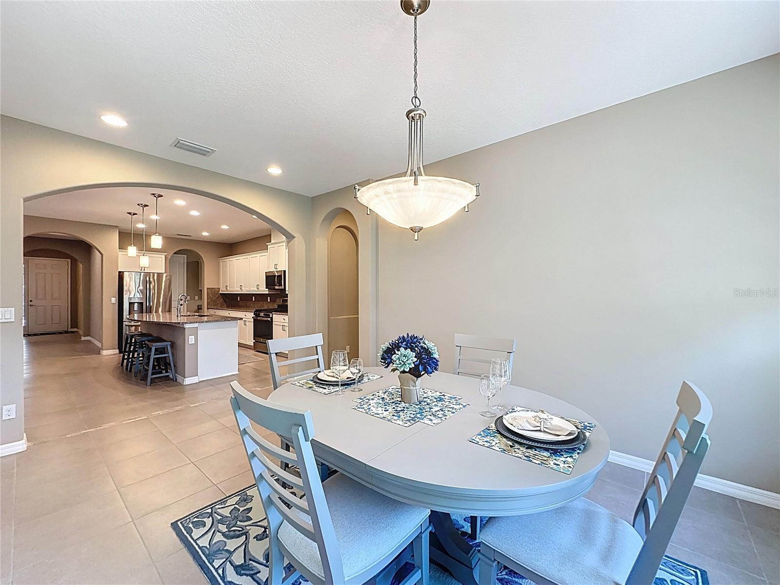 CASCADES/GROVELAND PH 4-1 - Residential