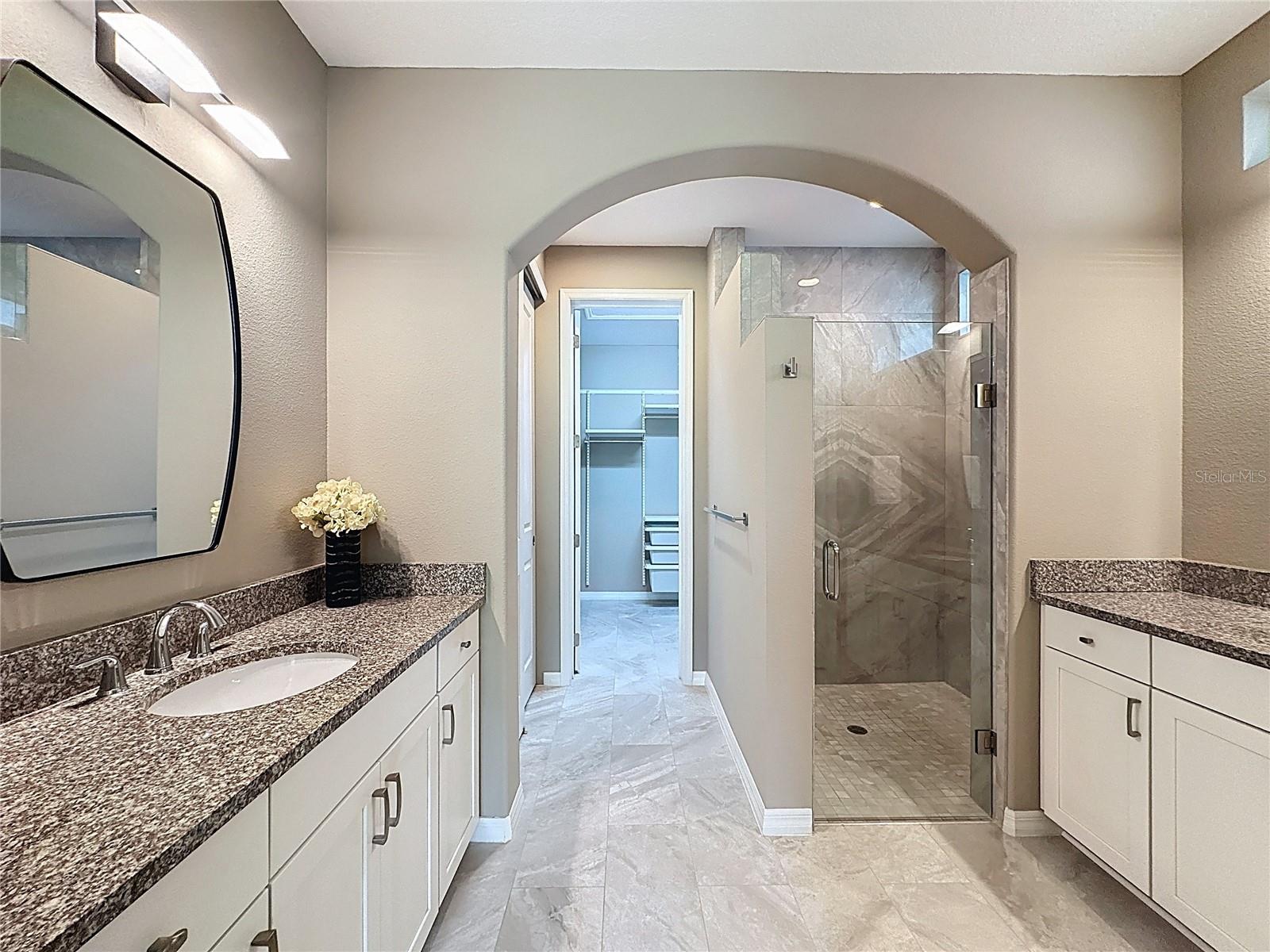 CASCADES/GROVELAND PH 4-1 - Residential
