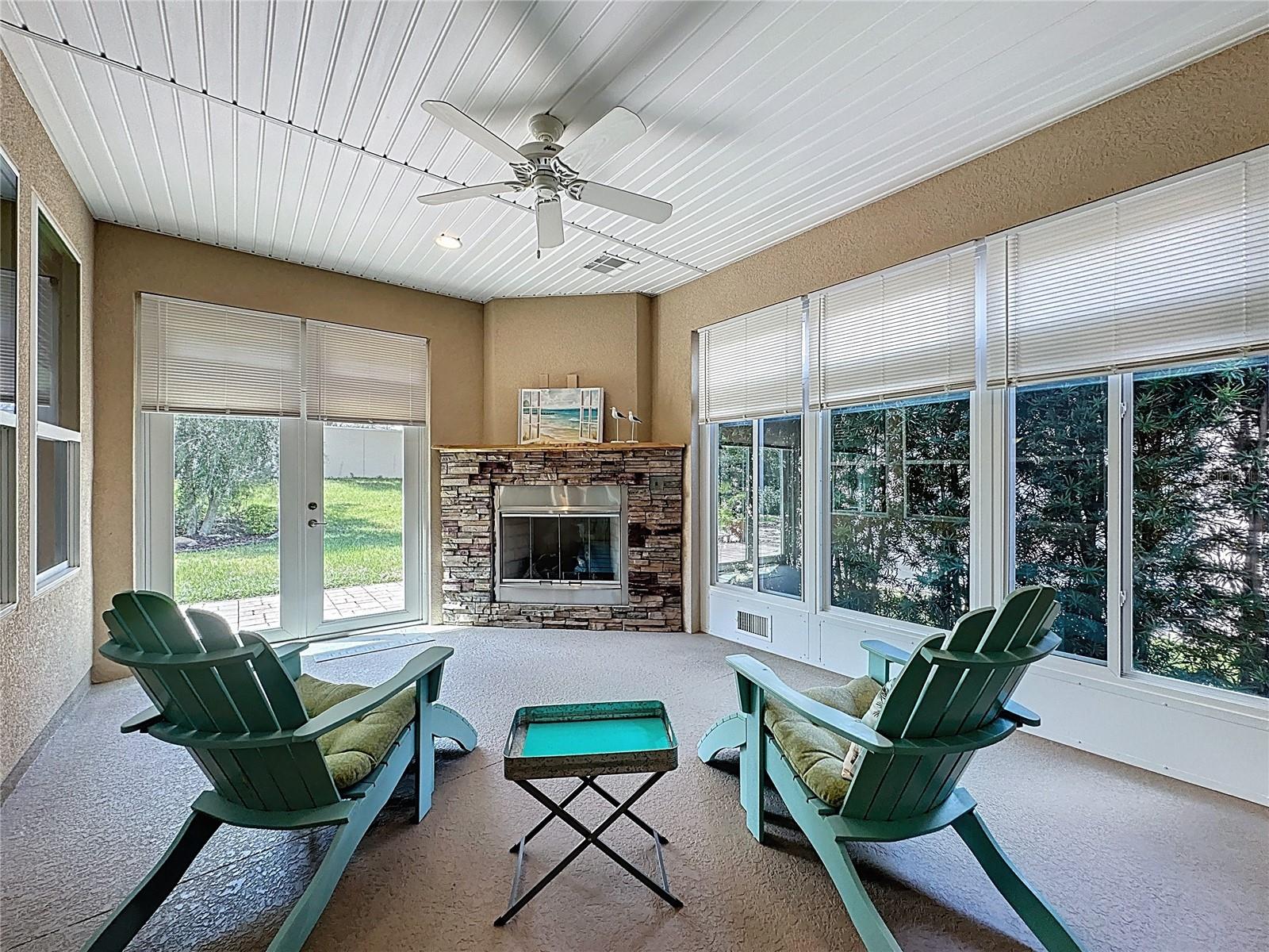 CASCADES/GROVELAND PH 4-1 - Residential