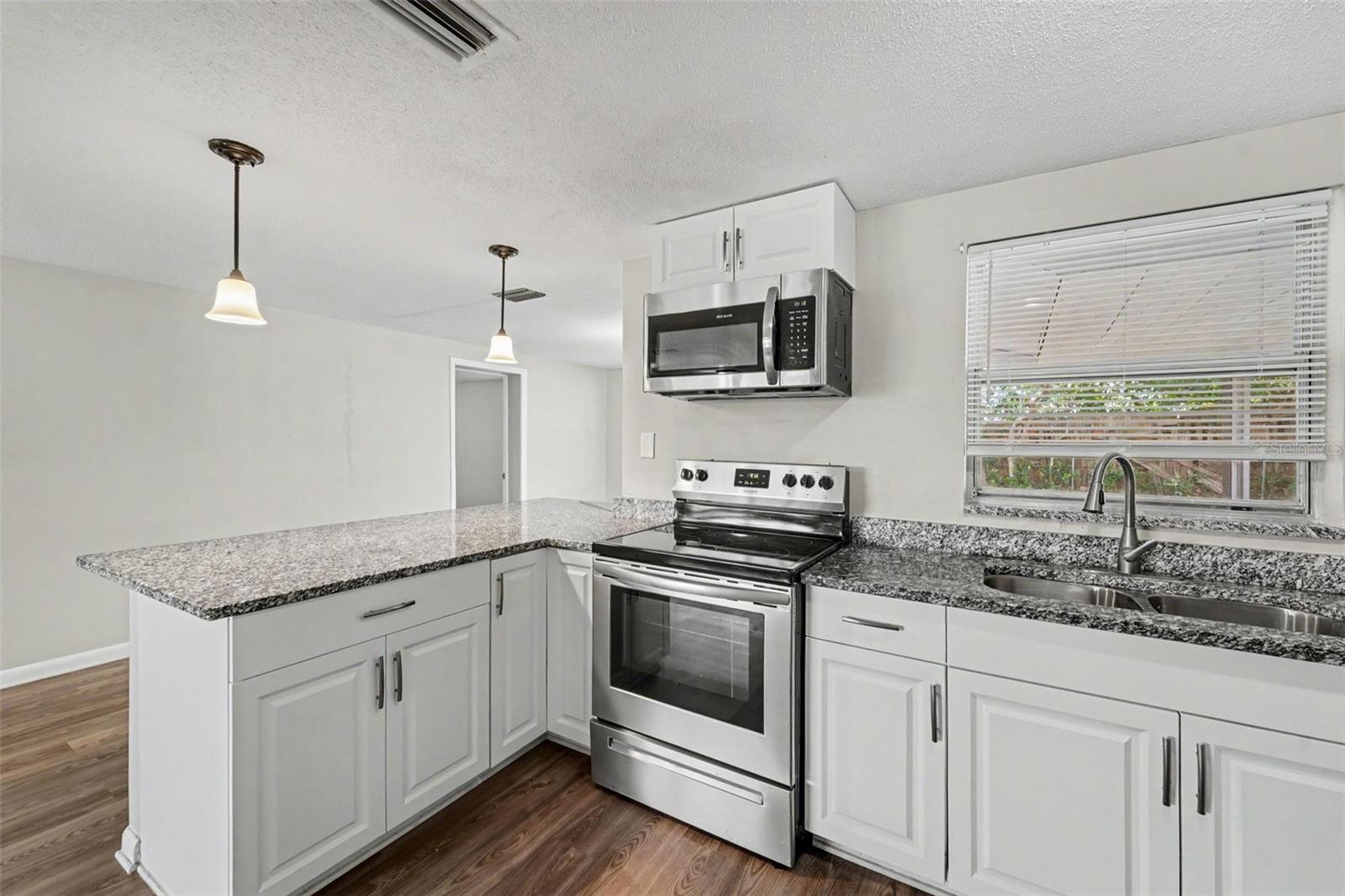 JASMINE LAKES - Residential