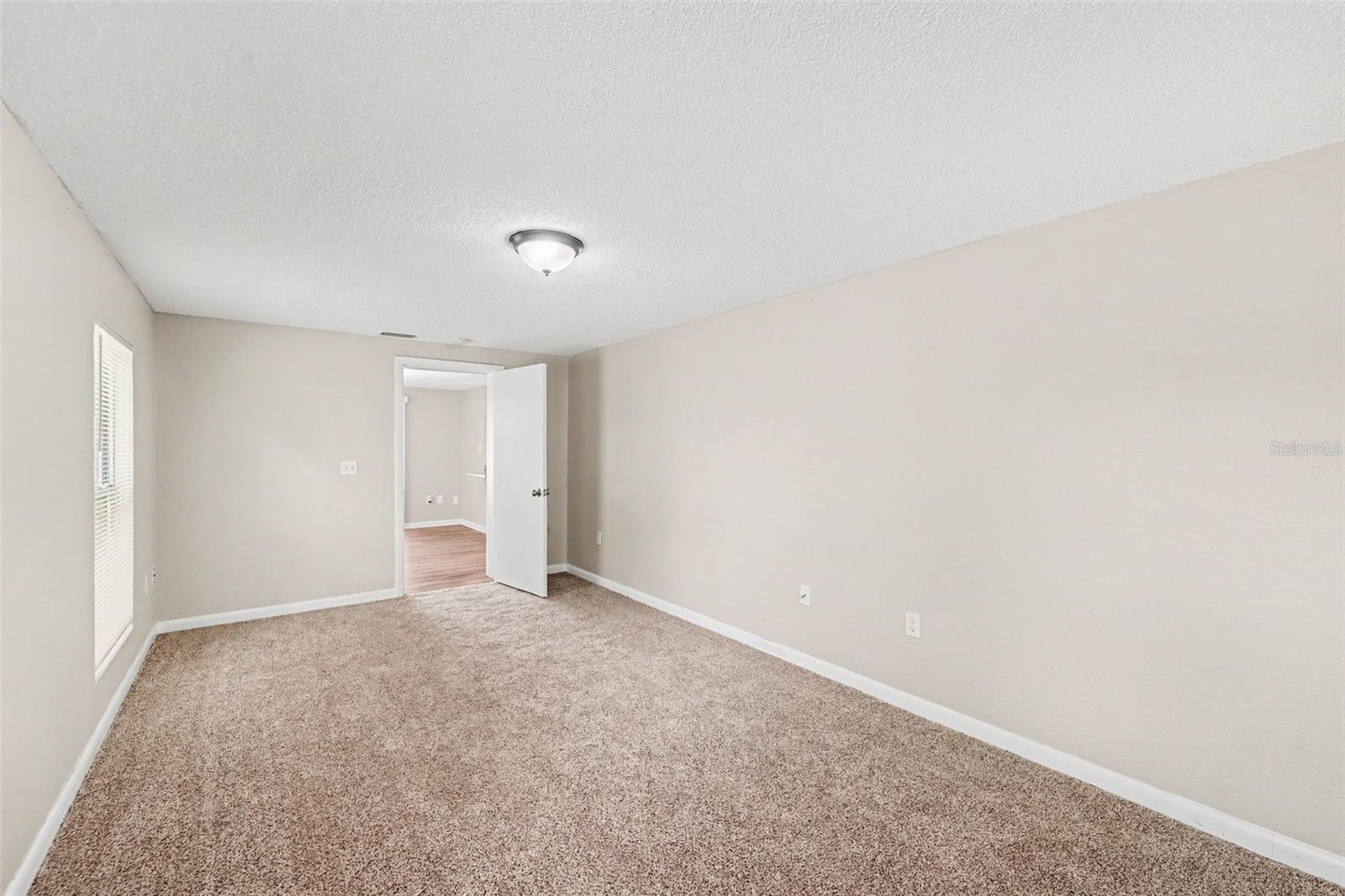 JASMINE LAKES - Residential