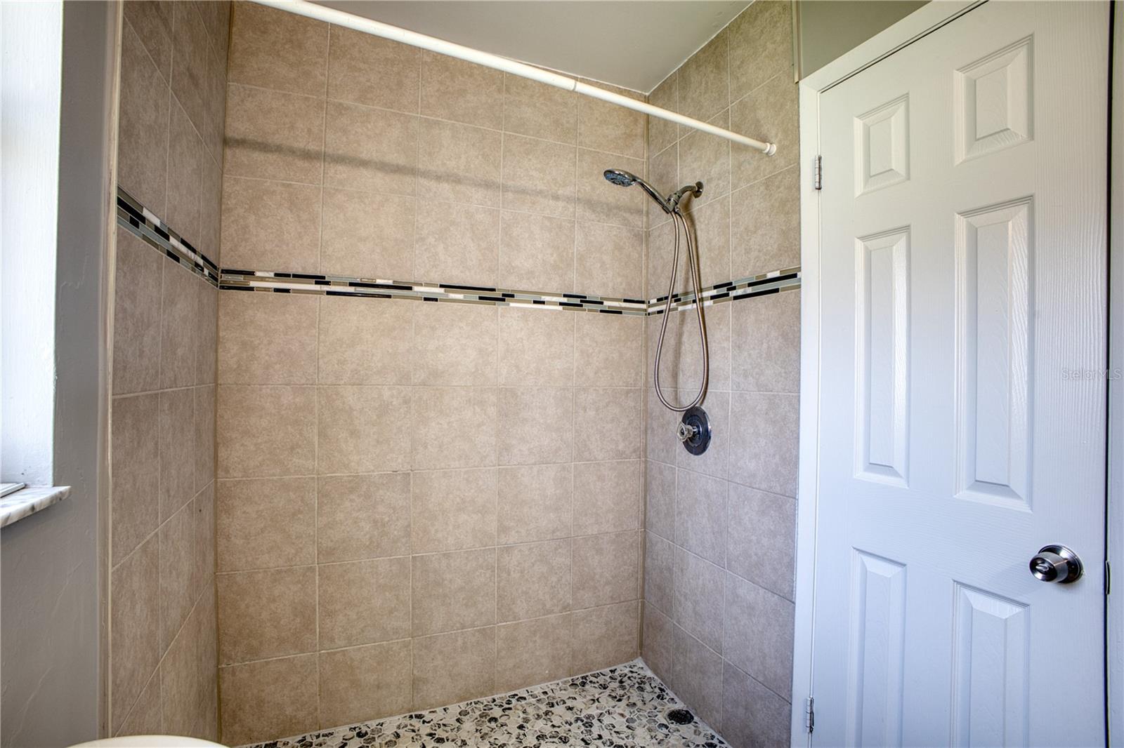 GINGER MILL PH 03 - Residential Lease