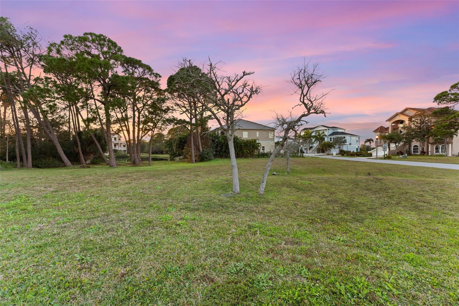 POINTE ALEXIS NORTH PH III - Land