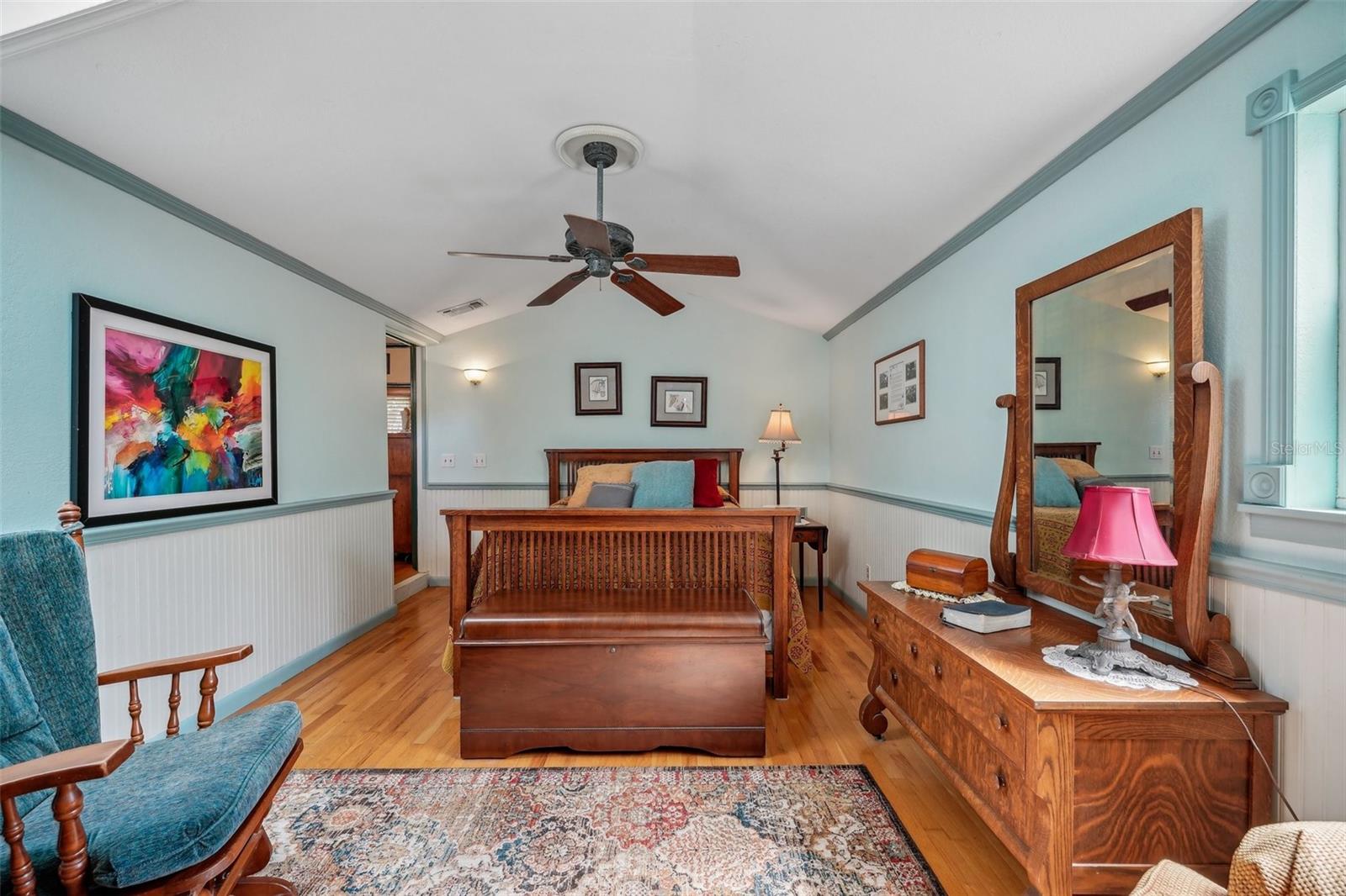 UNIVERSITY HEIGHTS - Residential Income