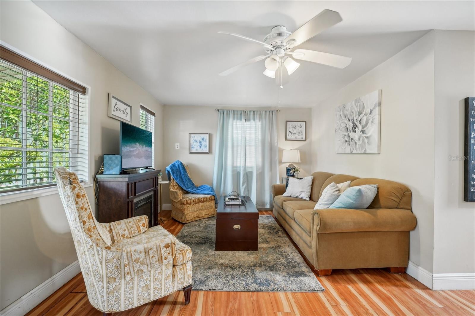 UNIVERSITY HEIGHTS - Residential Income