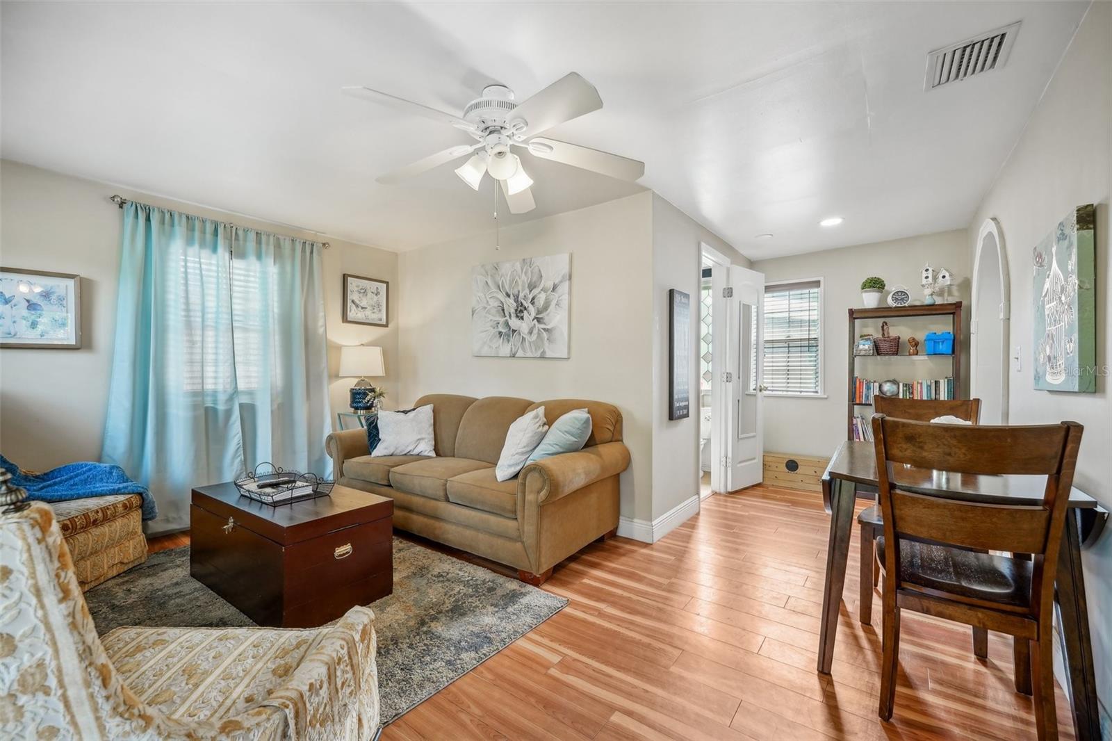 UNIVERSITY HEIGHTS - Residential Income