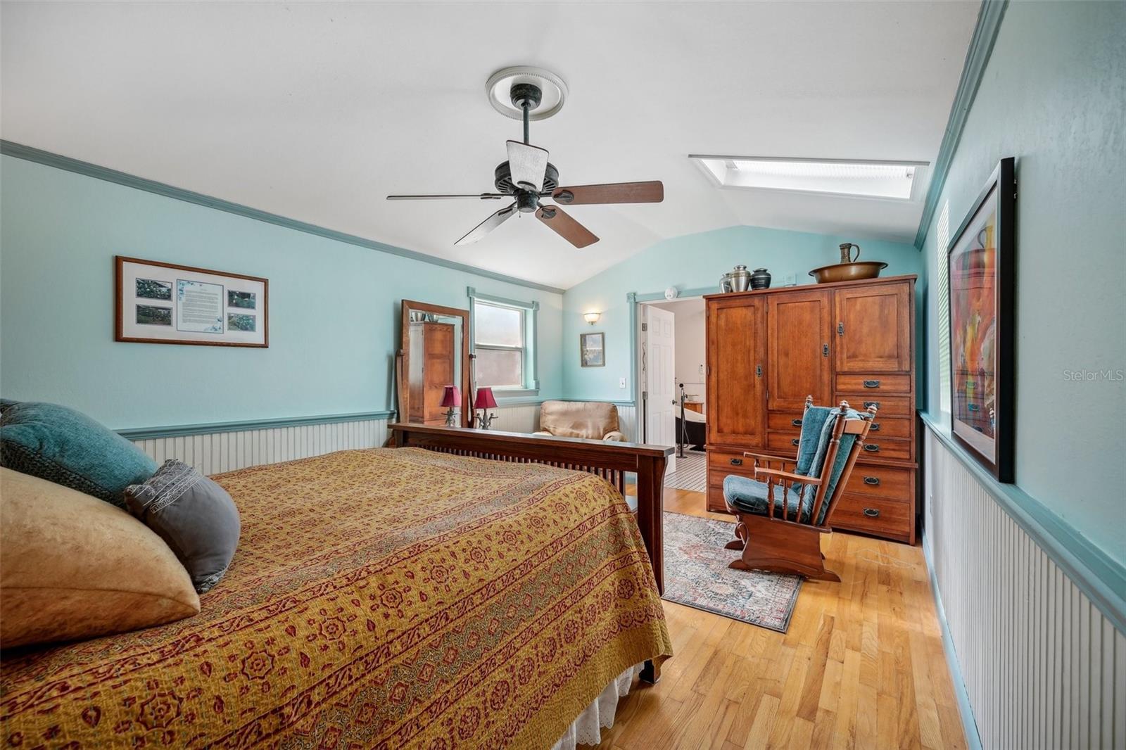 UNIVERSITY HEIGHTS - Residential Income