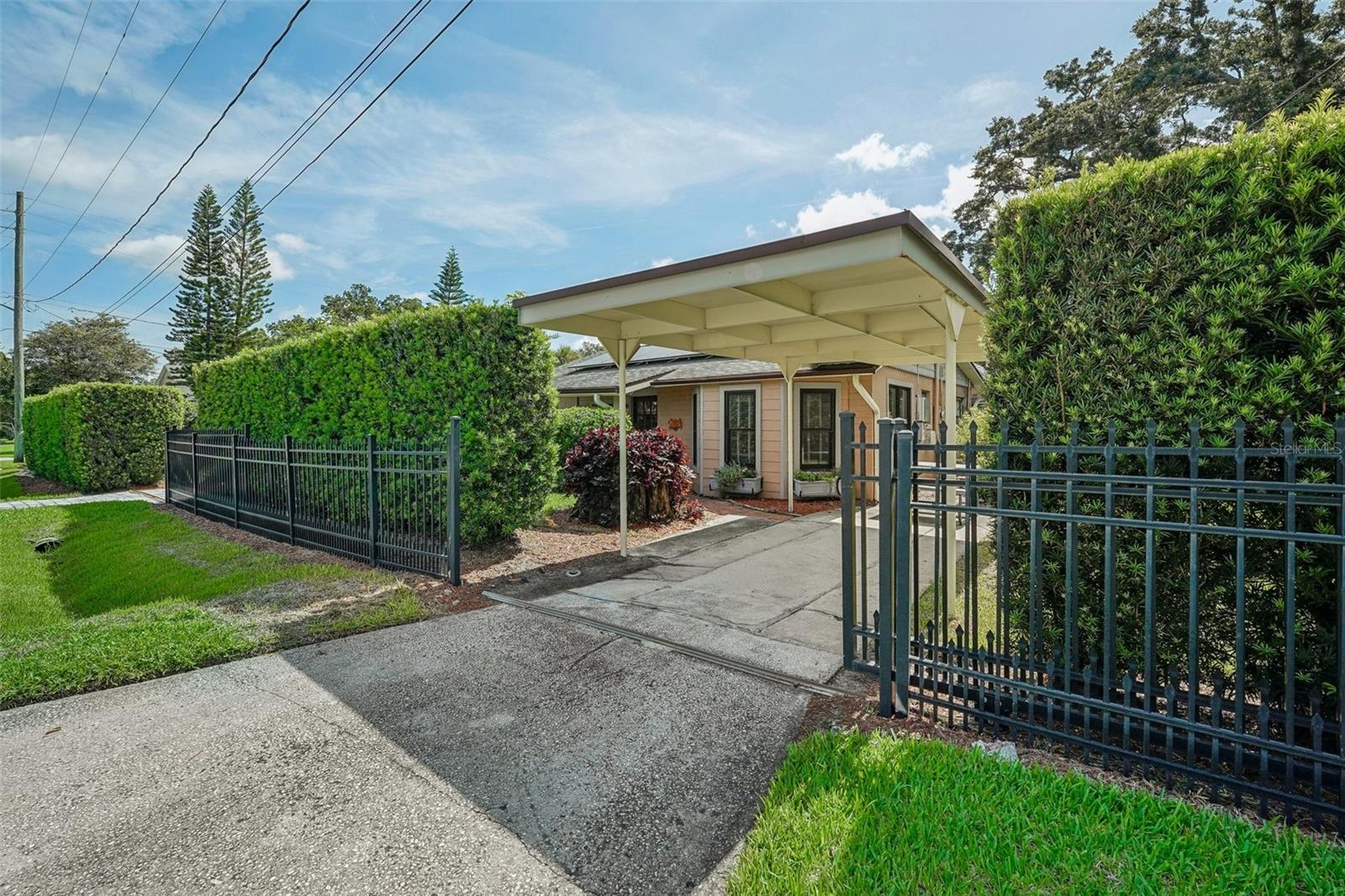UNIVERSITY HEIGHTS - Residential Income
