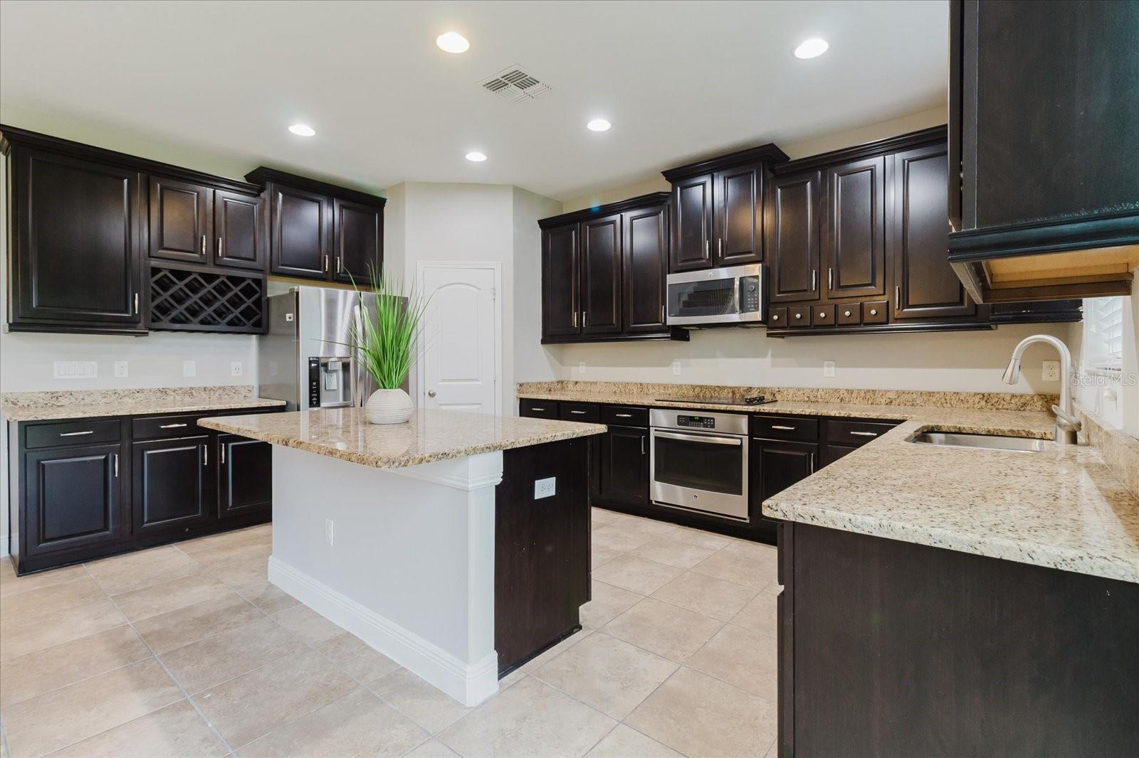 LANDINGS AT HERITAGE ON WATER - Residential