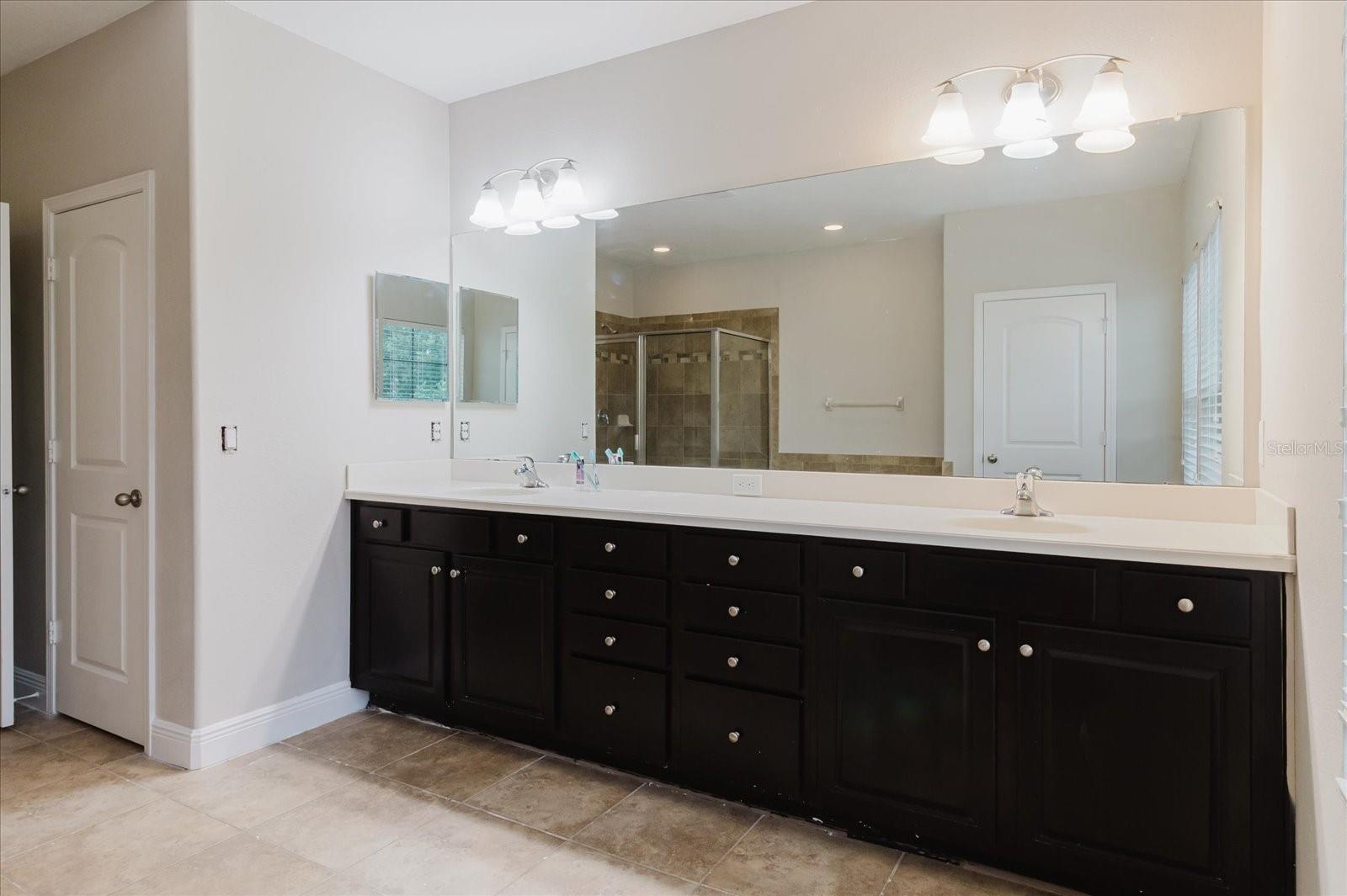 LANDINGS AT HERITAGE ON WATER - Residential