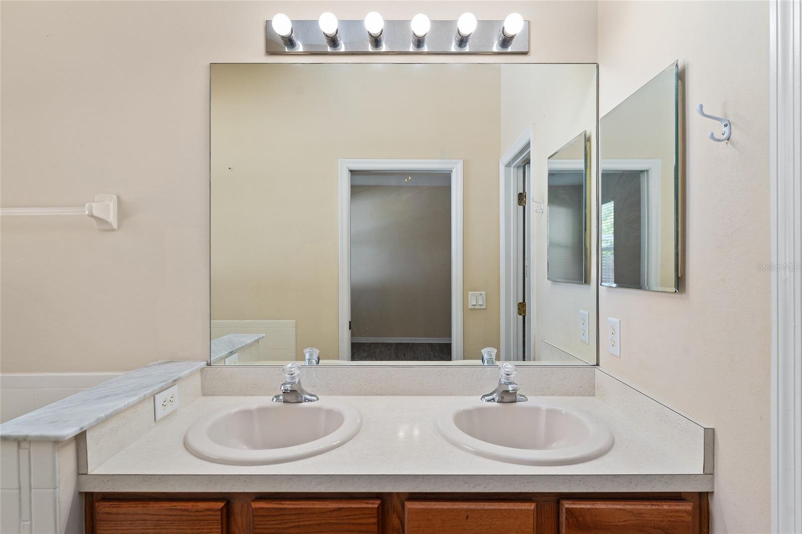 MOUNT DORA OVERLOOK AT MOUNT DORA LT 01 PB - Residential