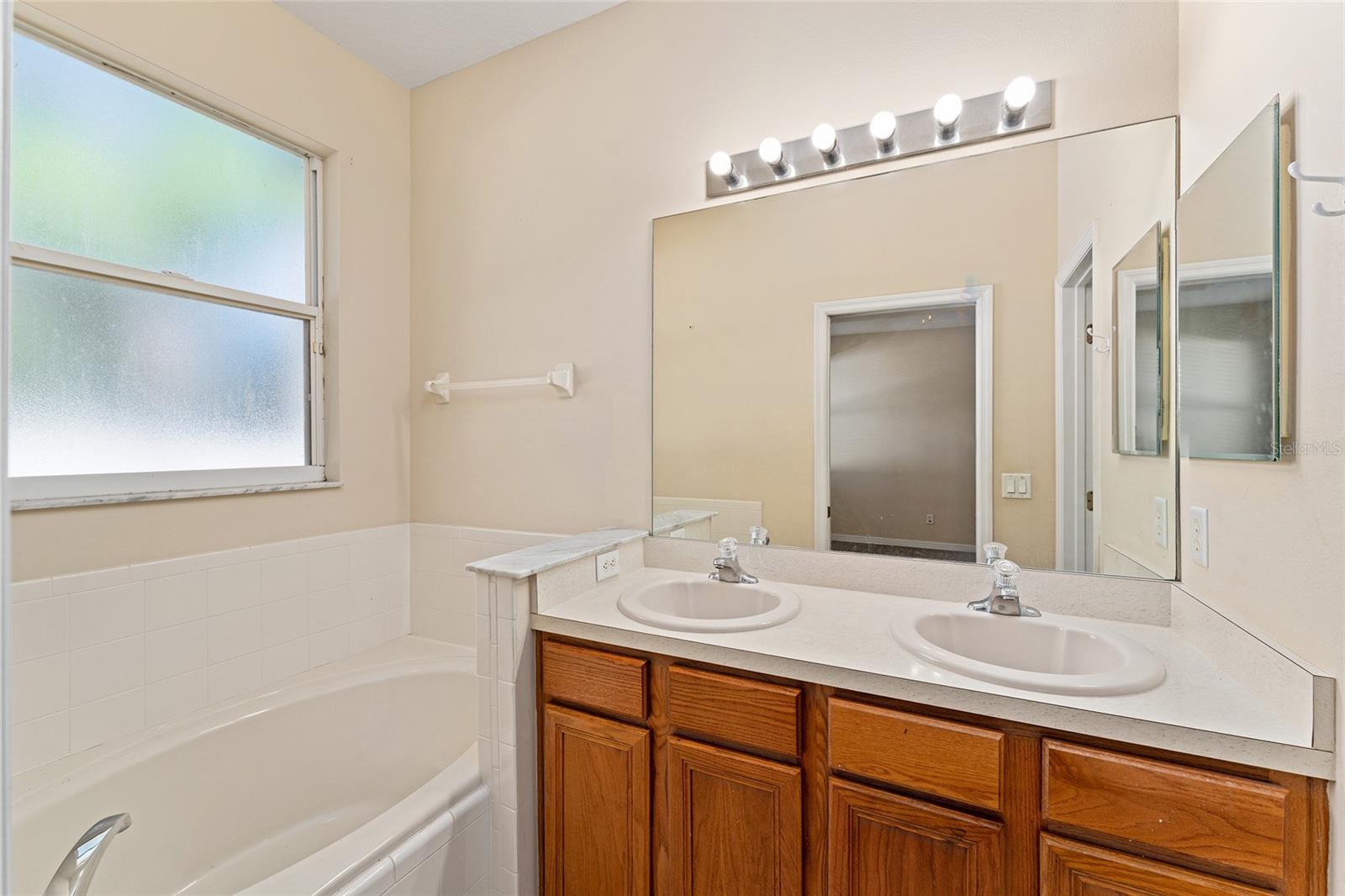 MOUNT DORA OVERLOOK AT MOUNT DORA LT 01 PB - Residential