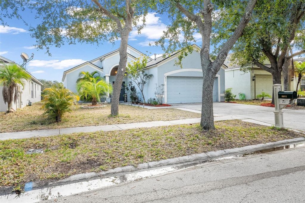 Photo of 6811 Monarch Park Drive, Apollo Beach, FL 33572 (MLS # TB8470177)