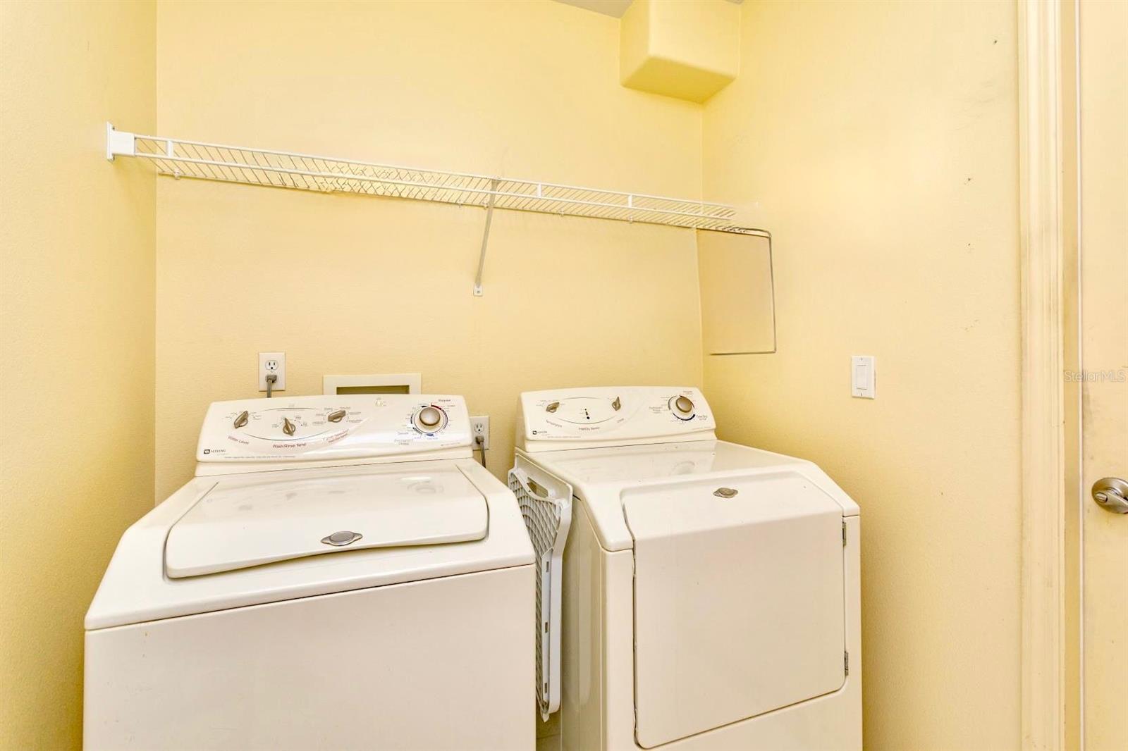 TAVARES ROYAL HARBOR PH 02 LT 179 - Residential