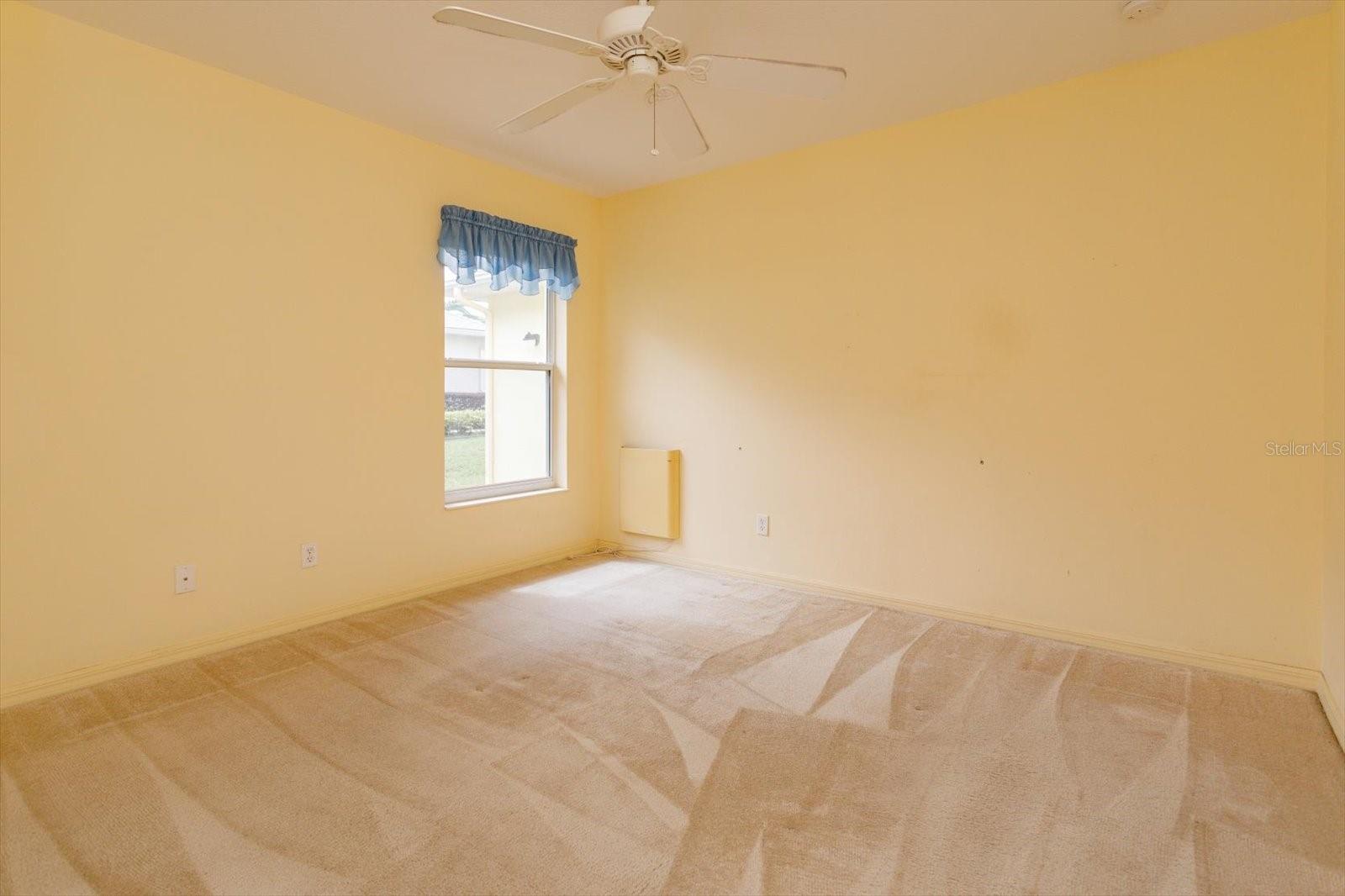 TAVARES ROYAL HARBOR PH 02 LT 179 - Residential