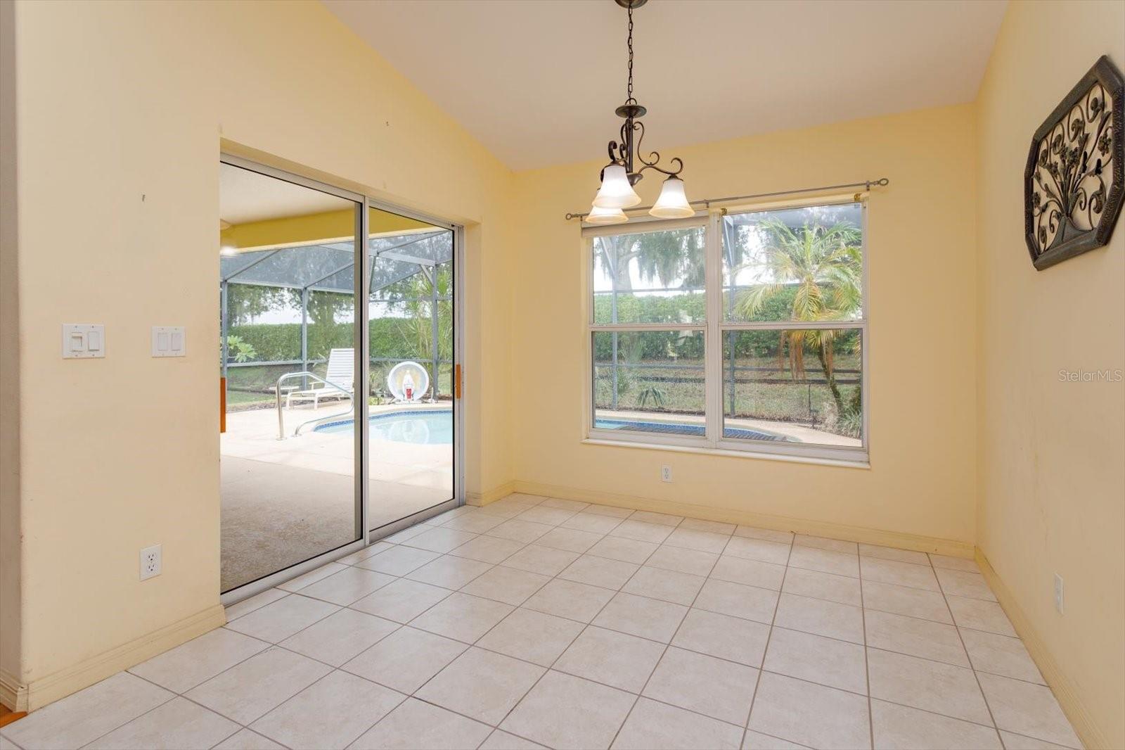 TAVARES ROYAL HARBOR PH 02 LT 179 - Residential