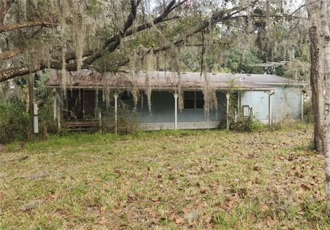 Photo of 384 Crescent Lake Shore Drive, Crescent City, FL 32112 (MLS # V4946846)