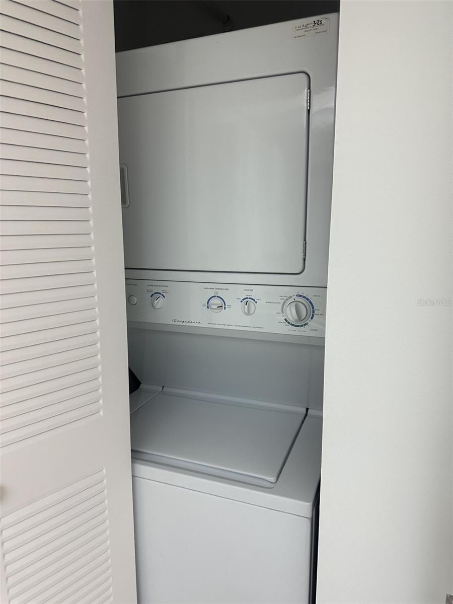 IVANHOE EAST AT CENTURY VILLAGE - Residential