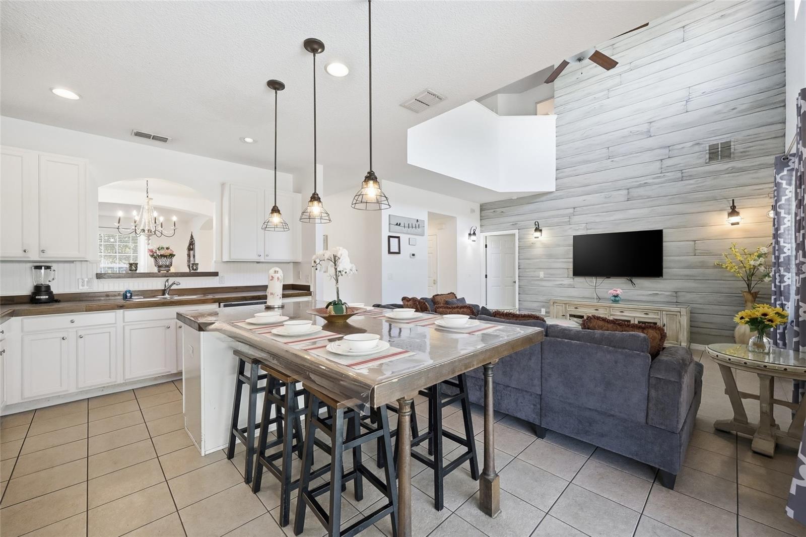 WATERSONG PH 01 - Residential