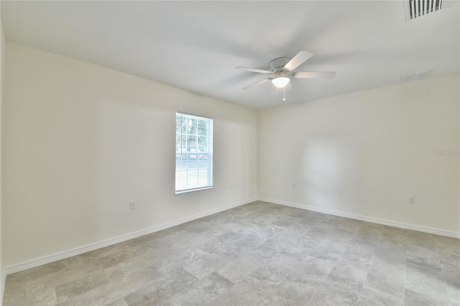 OCALA PARK ESTATE - Residential Lease