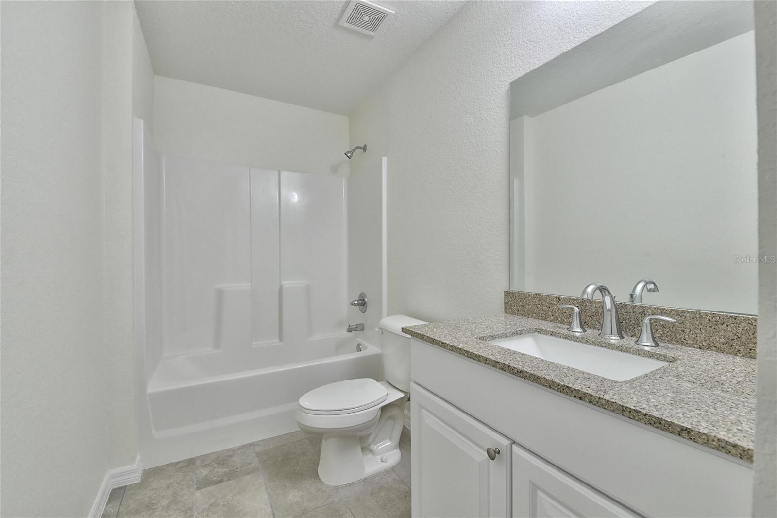 OCALA PARK ESTATE - Residential Lease