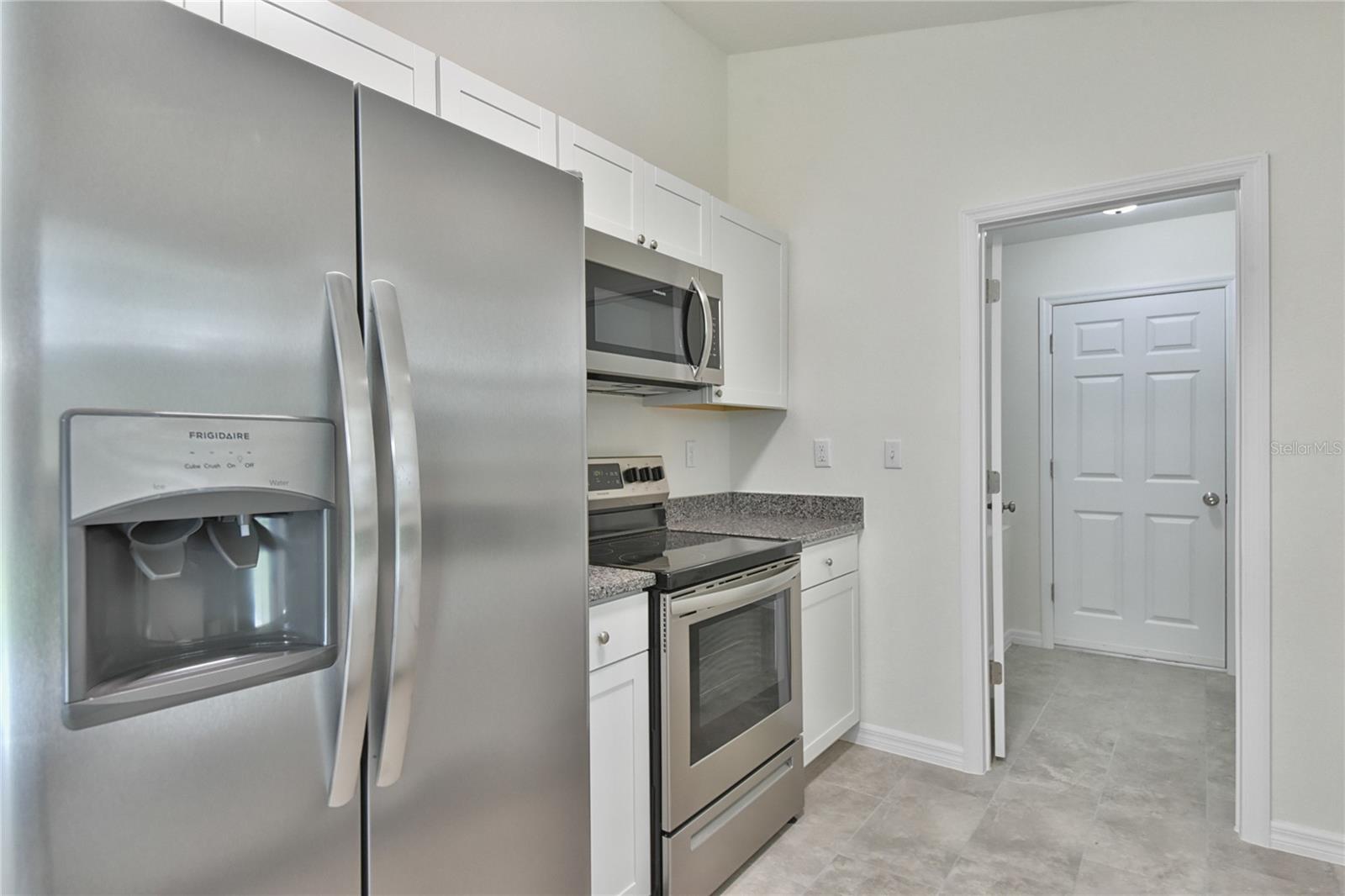 OCALA PARK ESTATE - Residential Lease