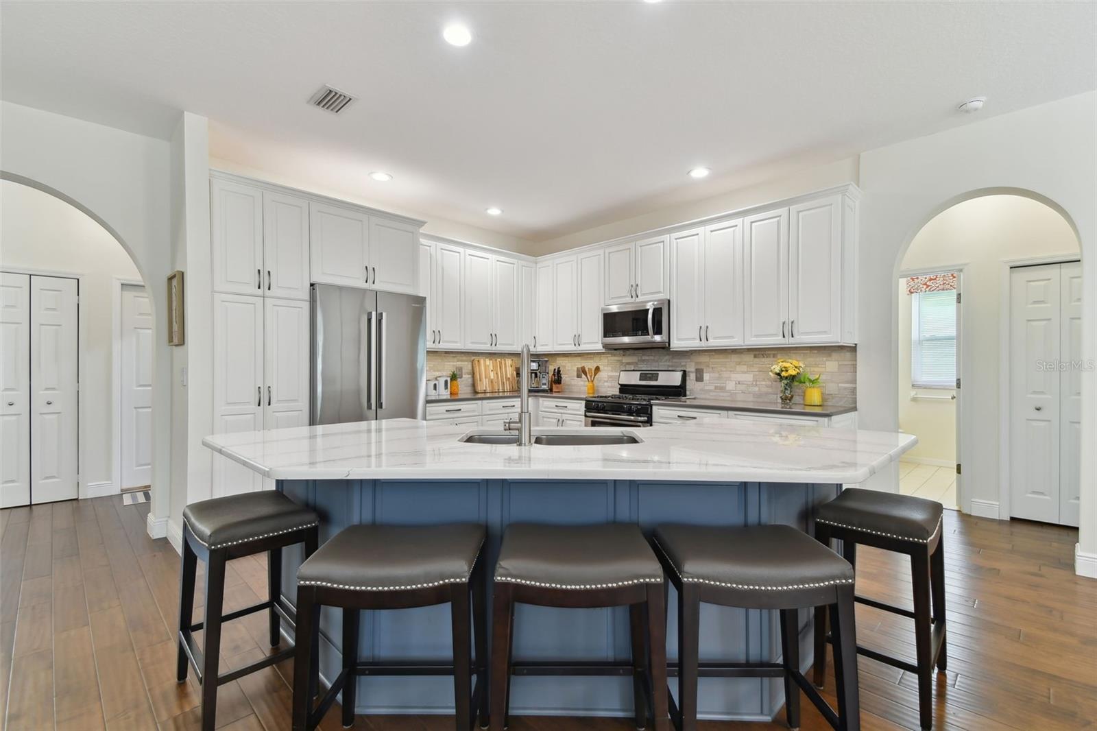 WARWICK HILLS - Residential