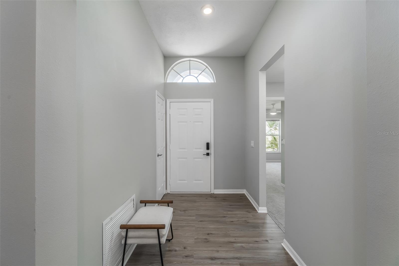 1707 BONDURANT WAY