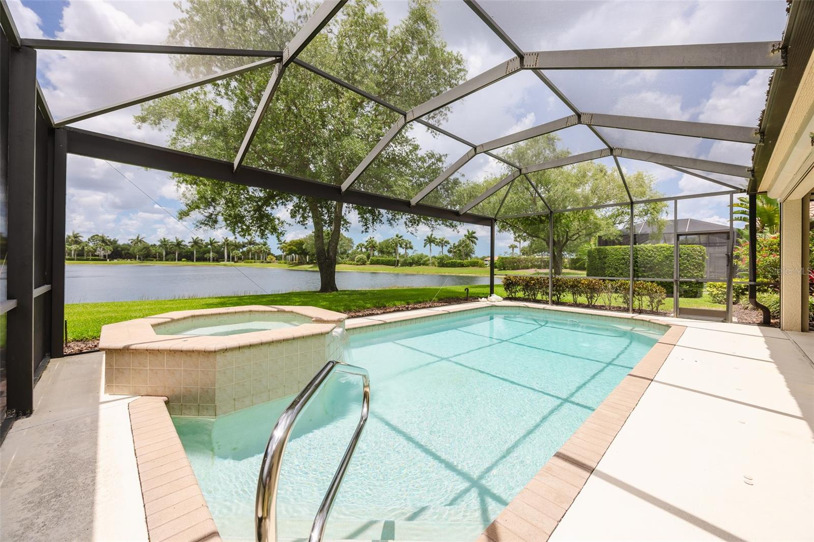 TERN BAY GOLF & CC - Residential