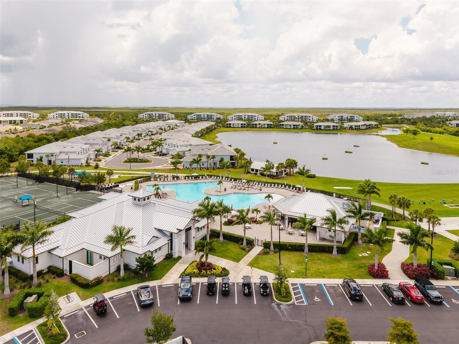 TERN BAY GOLF & CC - Residential
