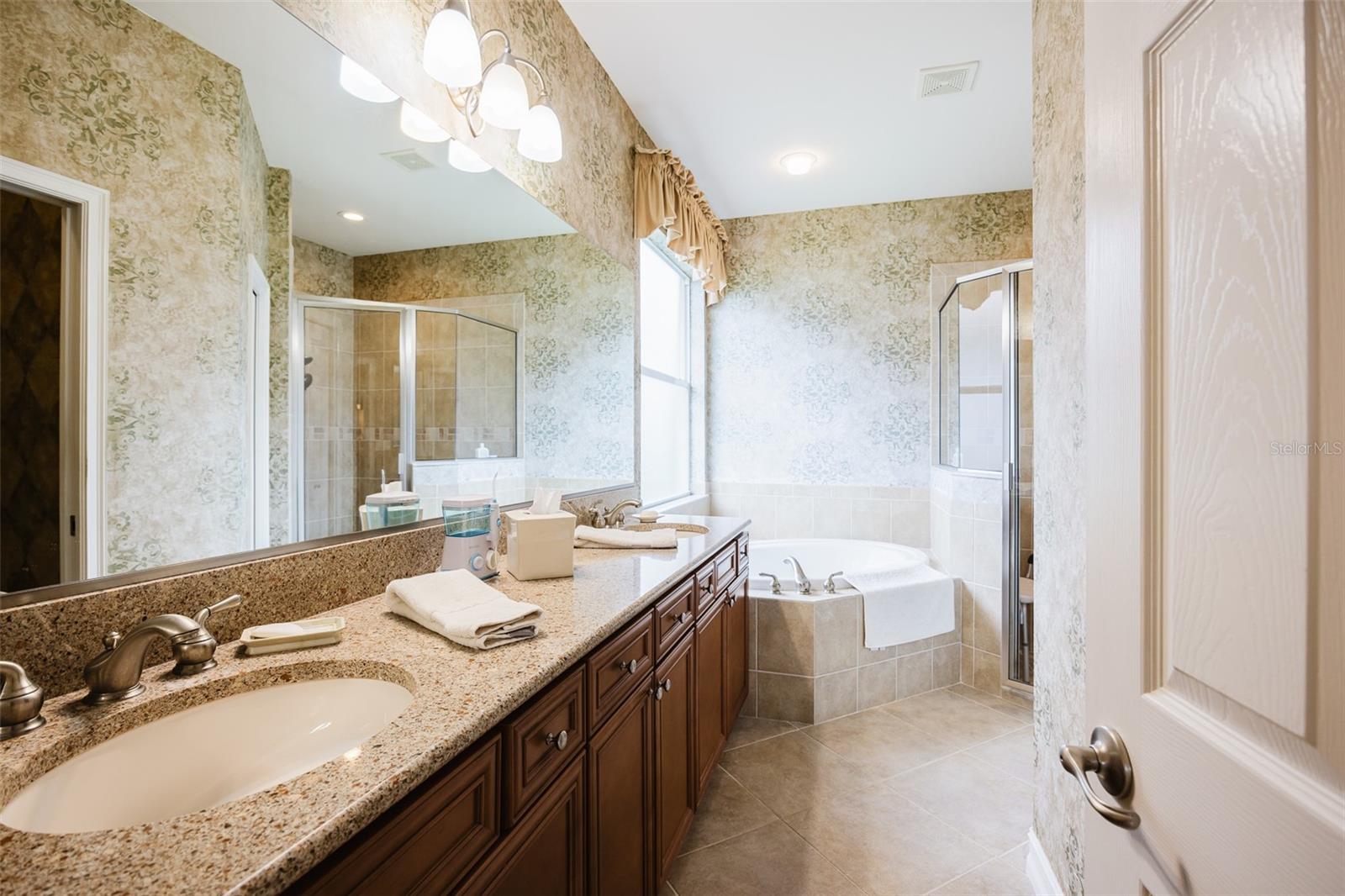 TERN BAY GOLF & CC - Residential